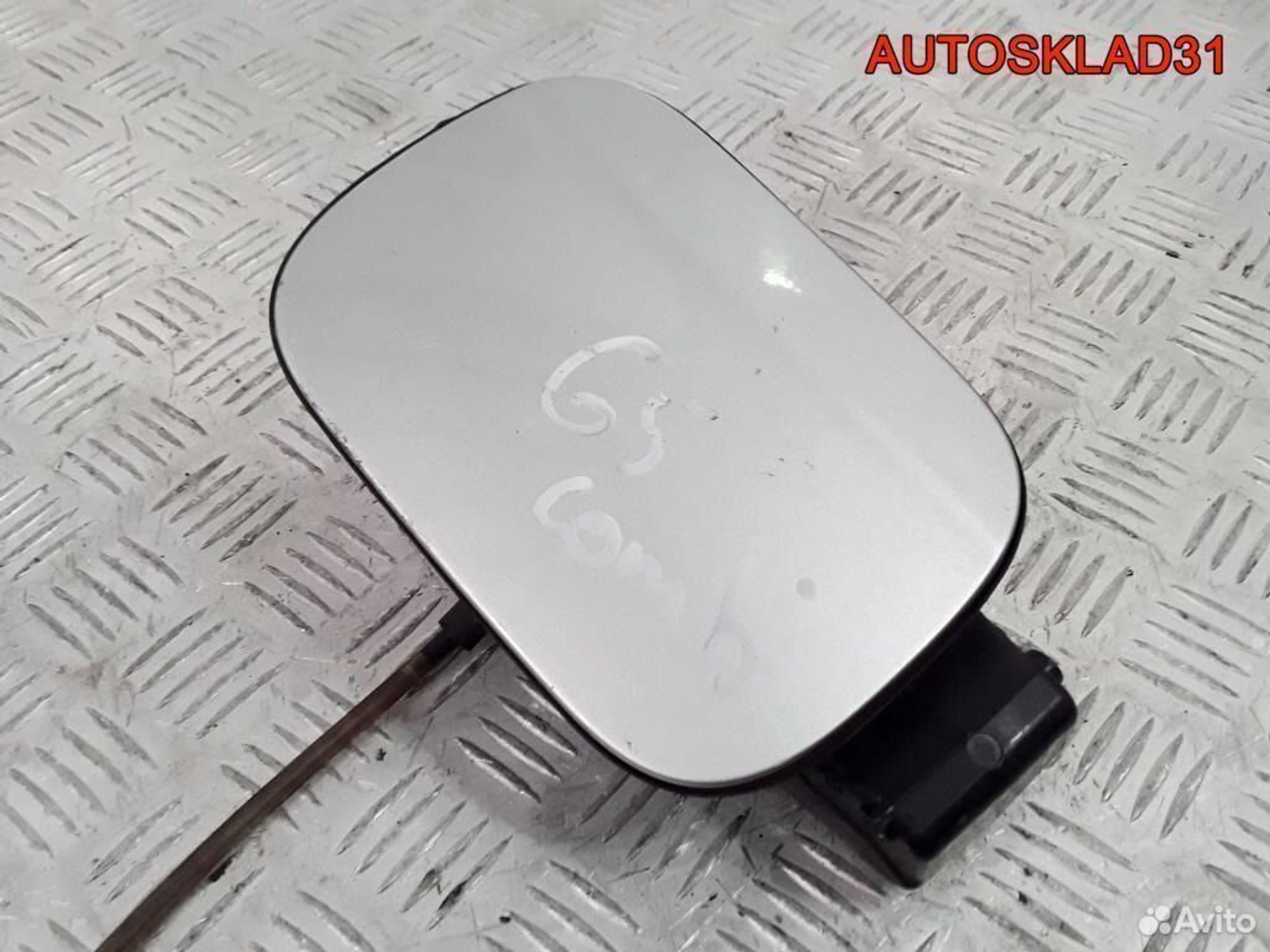 Лючок бензобака VW Golf 5 1K9809857B Универсал, 1700 рублей, Дубовое