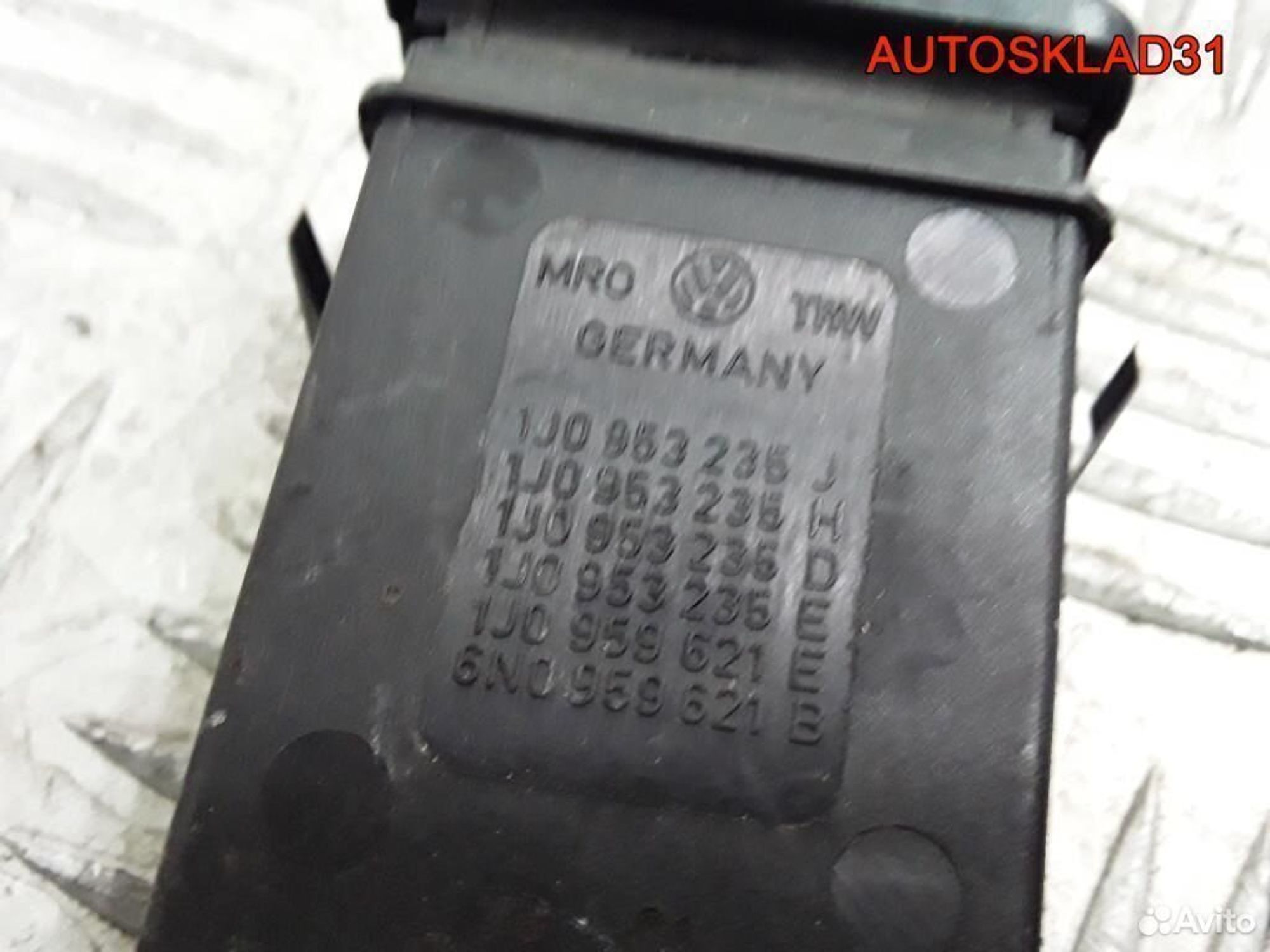 Кнопка обогрева заднего стекла Volkswagen Golf 4, 600 рублей, Дубовое