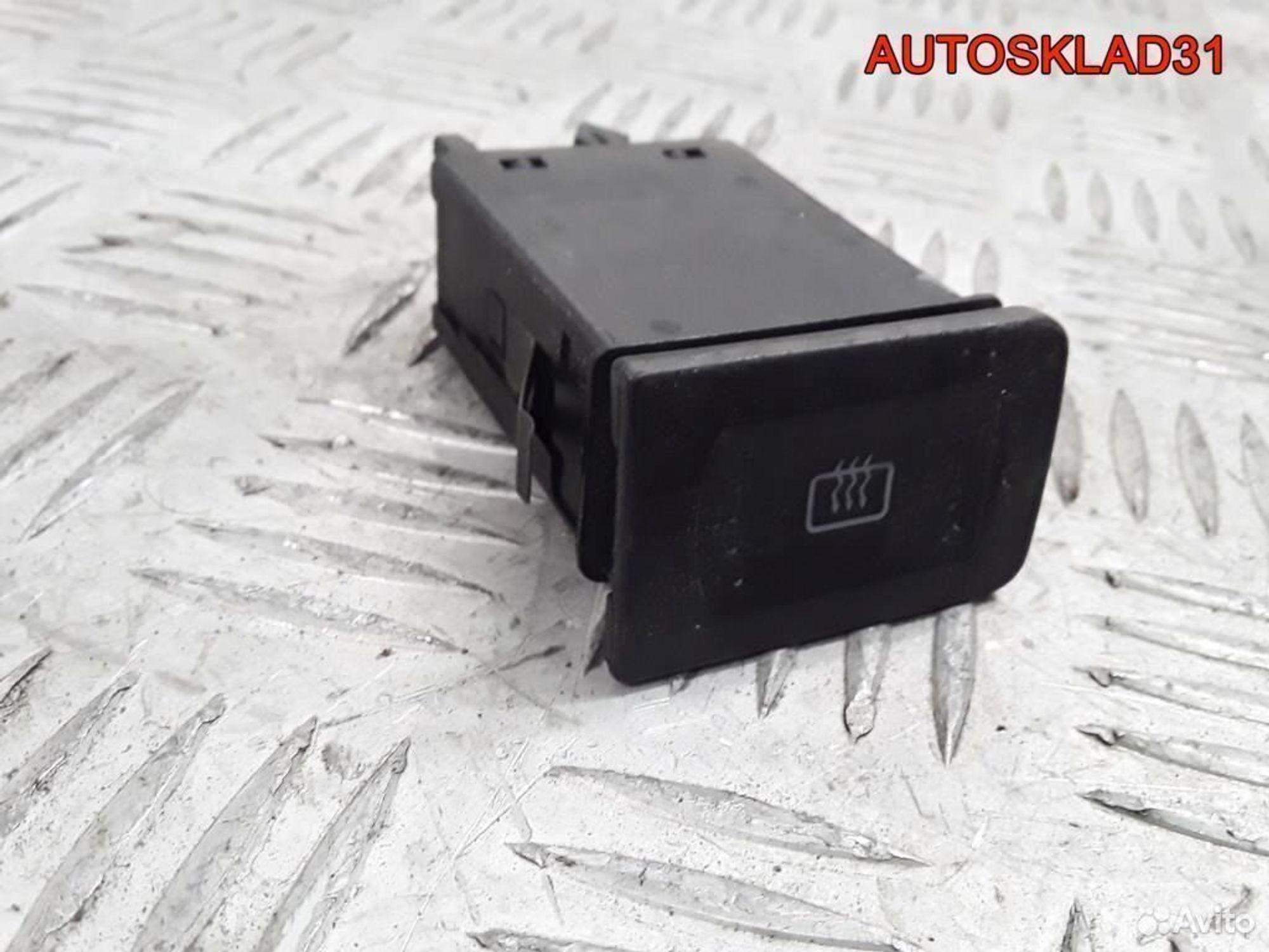 Кнопка обогрева заднего стекла Volkswagen Golf 4, 600 рублей, Дубовое