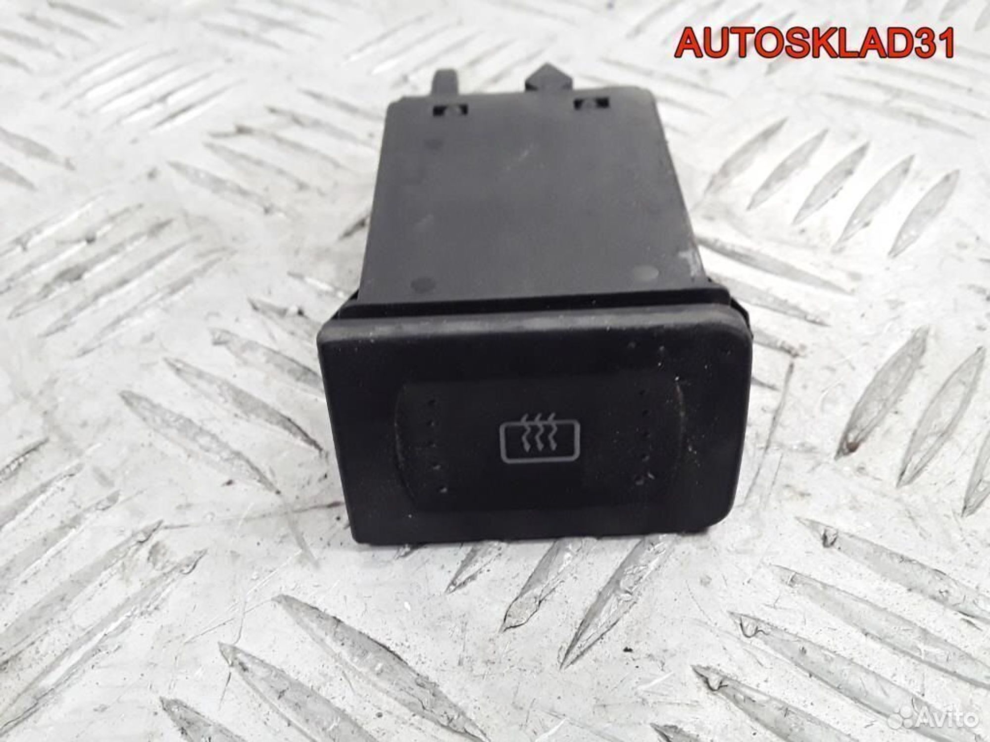 Кнопка обогрева заднего стекла Volkswagen Golf 4, 600 рублей, Дубовое