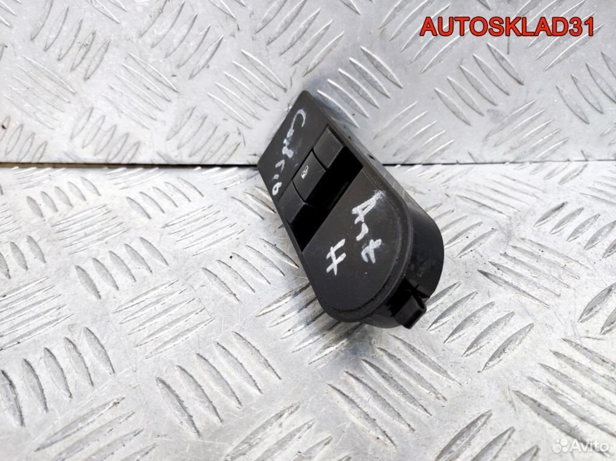 Кнопка стеклоподъемника перед правая Opel Astra H, 600 рублей, Дубовое