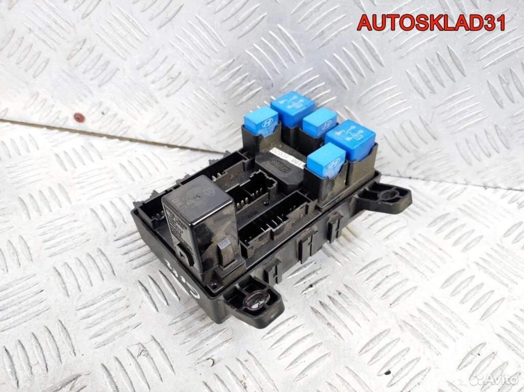 Блок предохранителей Hyundai Getz 911981C020, 2600 рублей, Дубовое