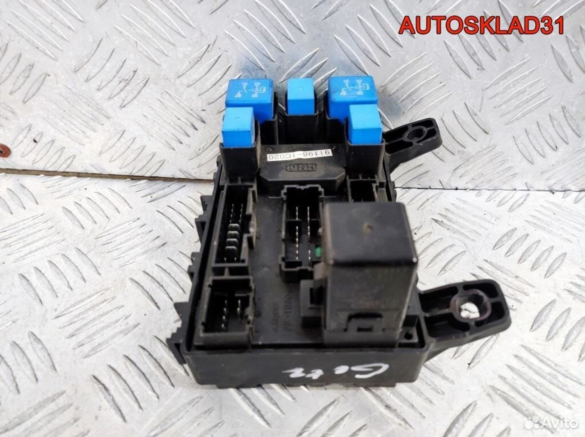 Блок предохранителей Hyundai Getz 911981C020, 2600 рублей, Дубовое