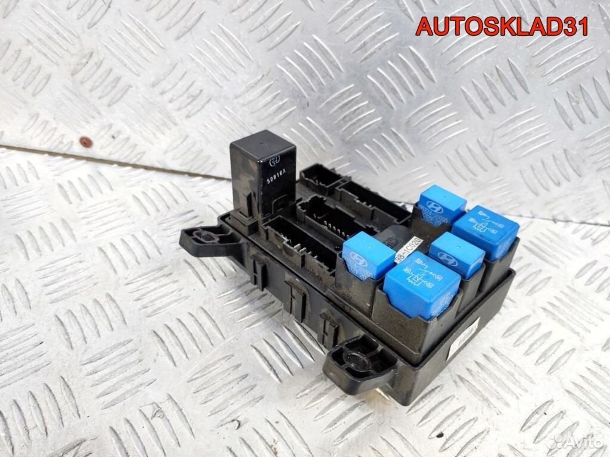 Блок предохранителей Hyundai Getz 911981C020, 2600 рублей, Дубовое