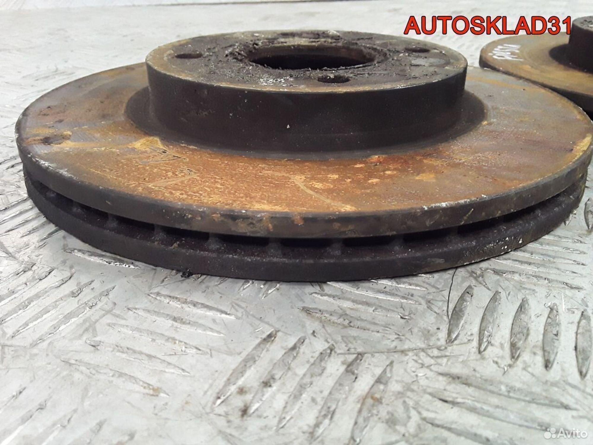 Диск тормозной передний Ford Fiesta 8V511125AB, 1200 рублей, Дубовое