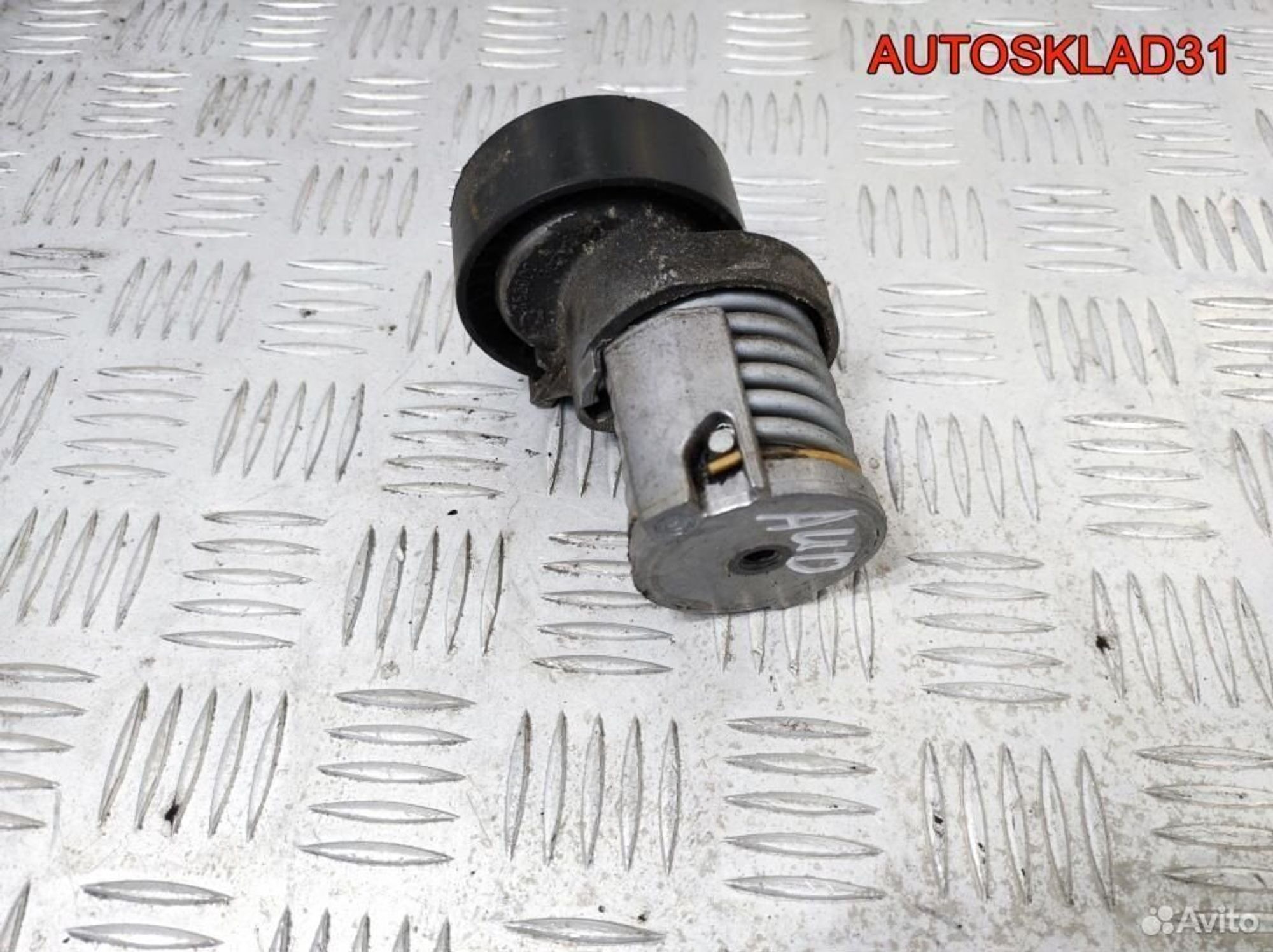 Натяжитель ремня VW Polo 1.4 AUD 030145299F, 500 рублей, Дубовое