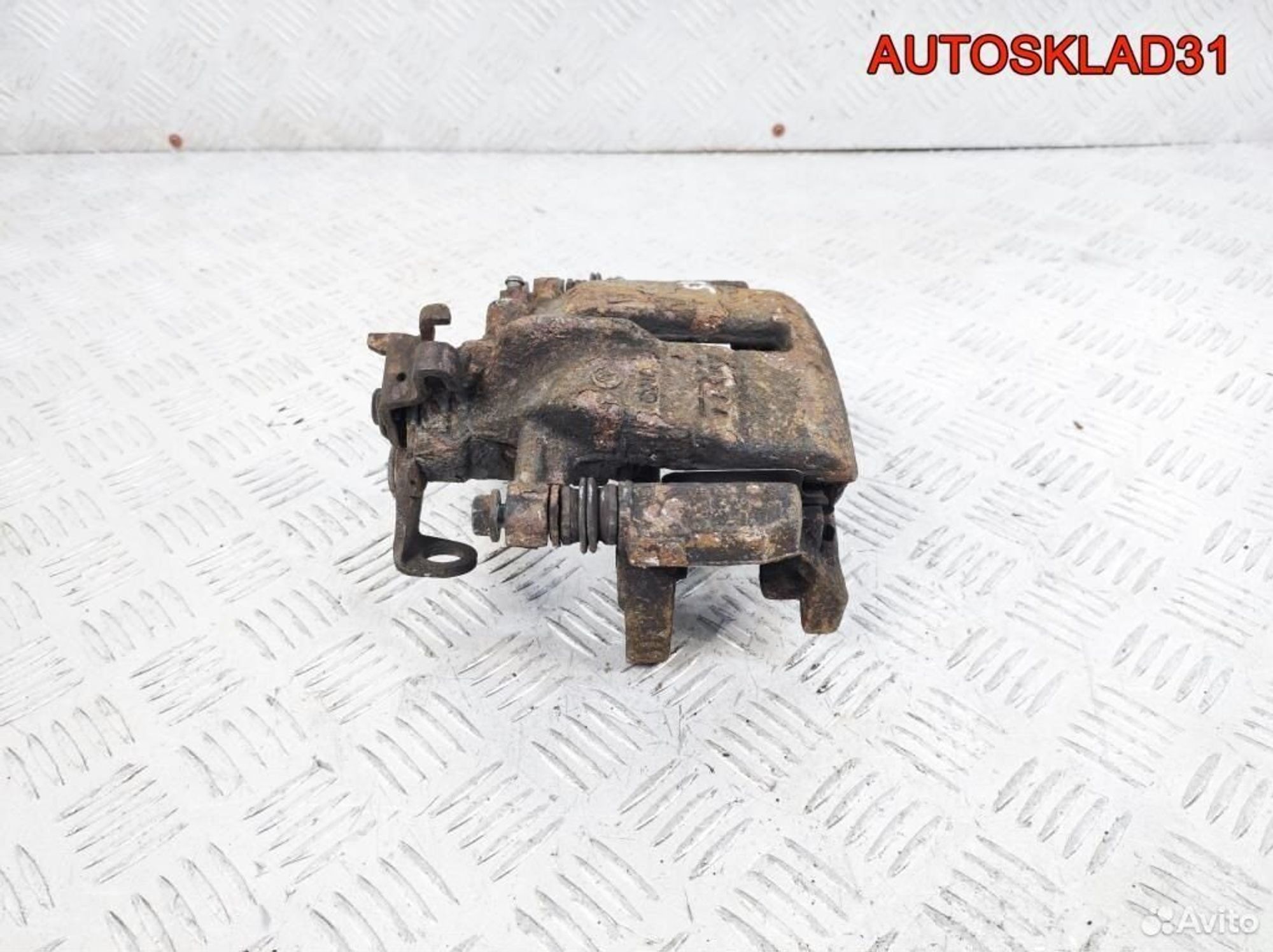 Суппорт тормозной задний правый VW Transporter T5, 6200 рублей, Дубовое