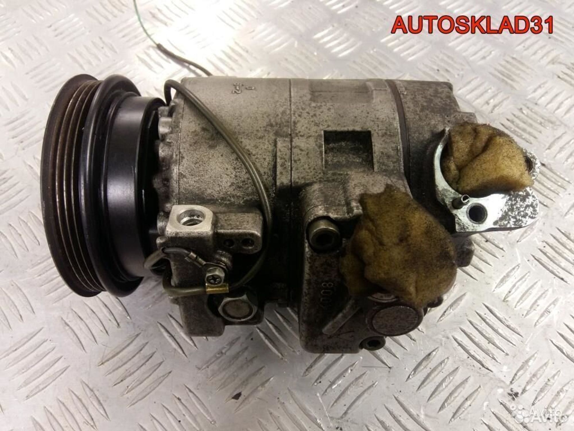 Компрессор кондиционера VW Passat B5 1.6-1.8 Бензин 8D0260808, 7000 рублей, Дубовое