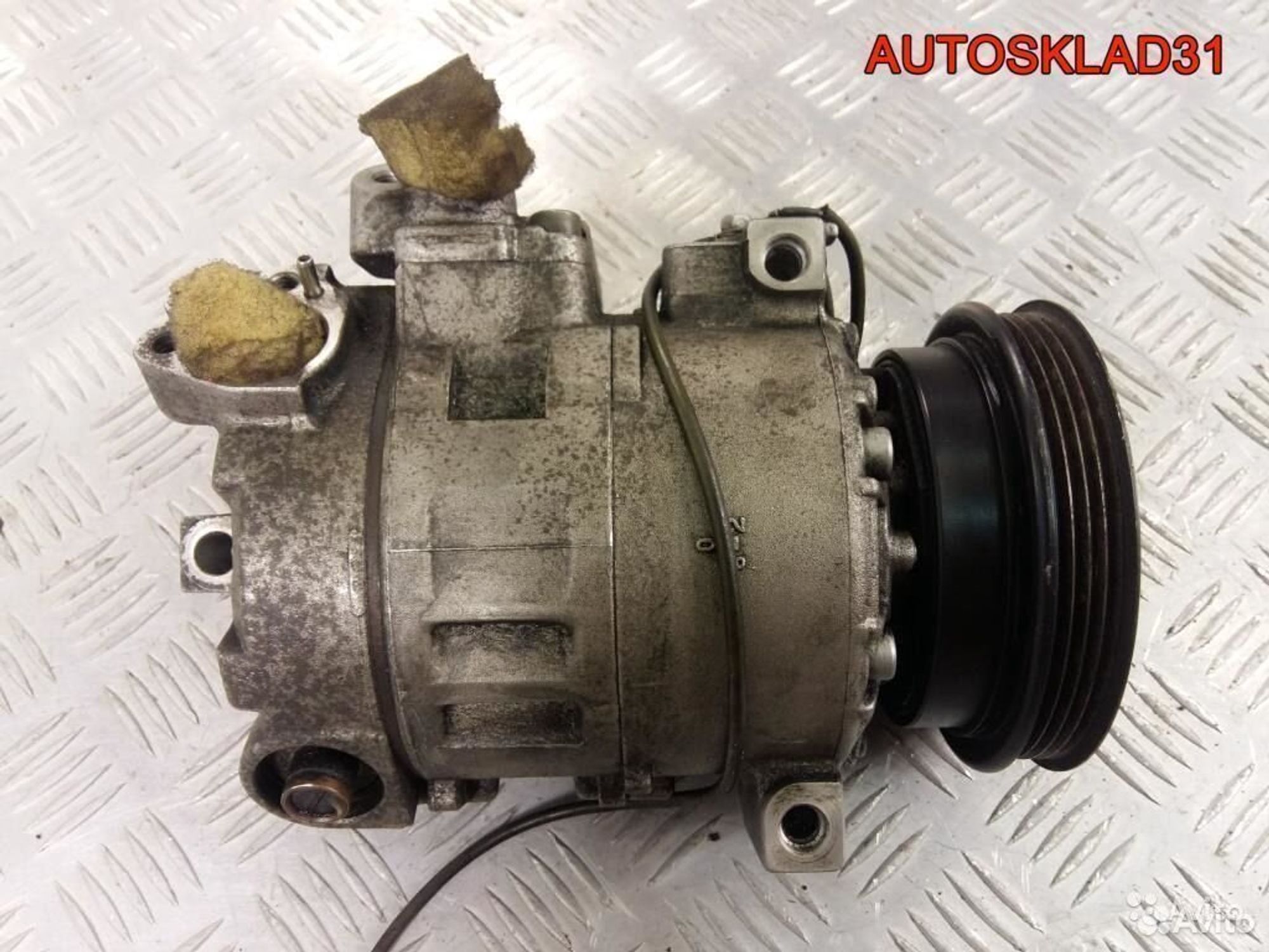 Компрессор кондиционера VW Passat B5 1.6-1.8 Бензин 8D0260808, 7000 рублей, Дубовое