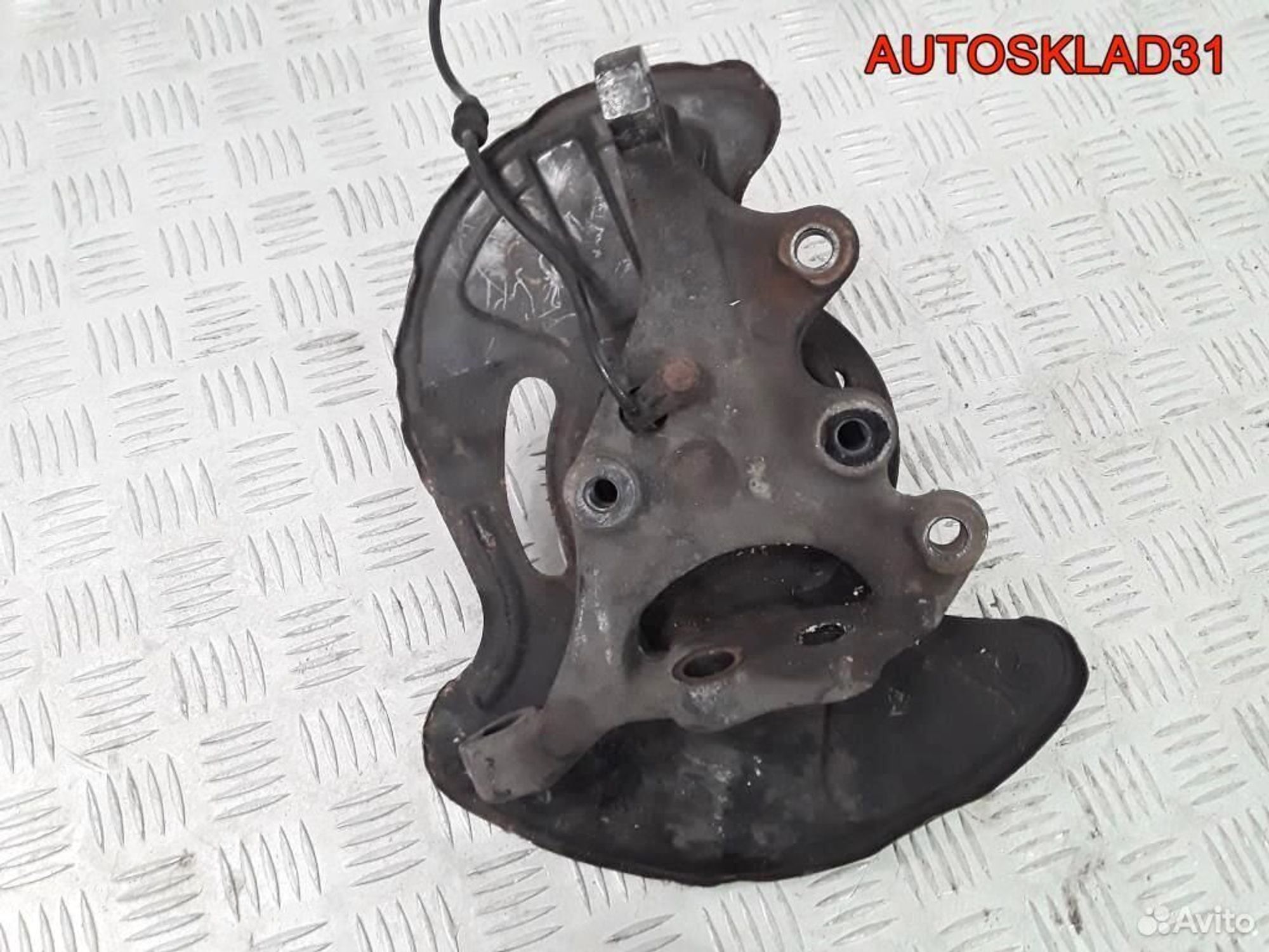 Кулак поворотный передний правый Mercedes W203, 3600 рублей, Дубовое