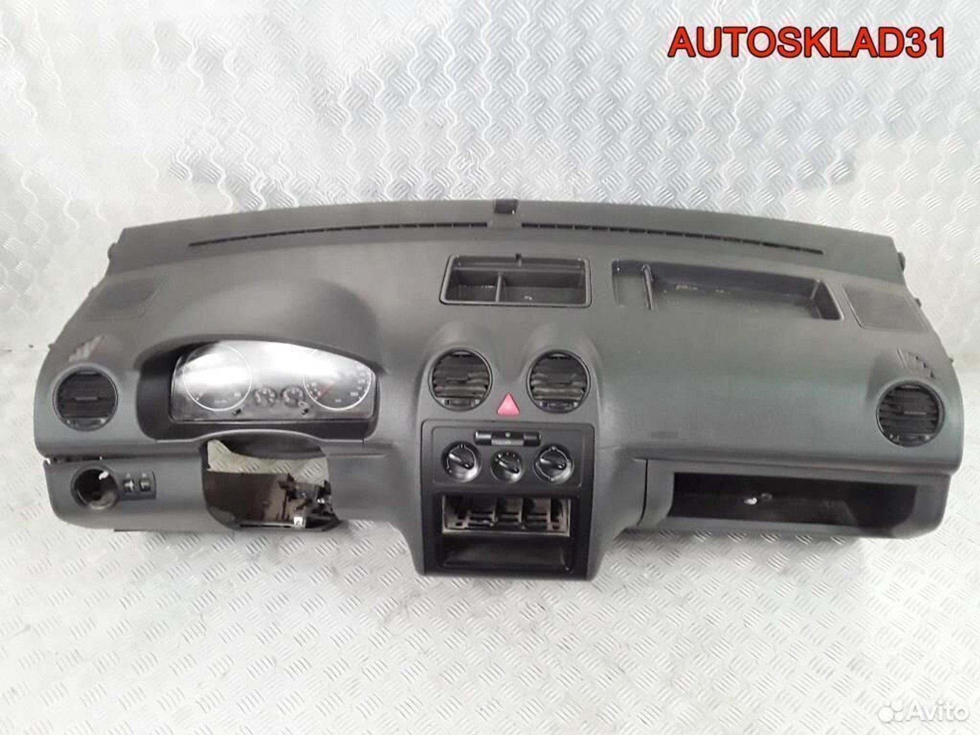 Панель приборная торпедо VW Caddy 3 2k1857003ee71n, 9200 рублей, Дубовое