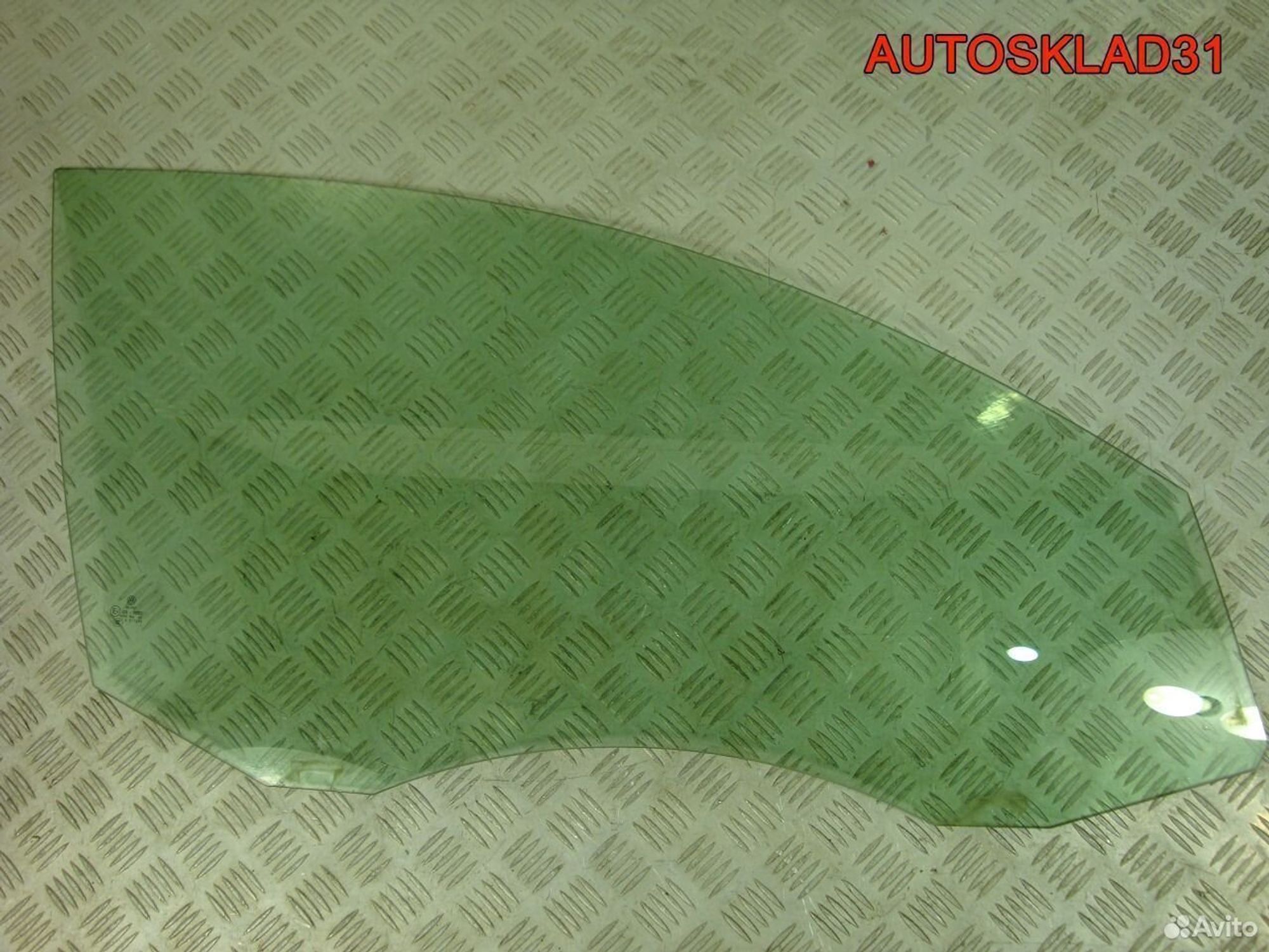 Стекло двери передней правой Passat B6 3C4845202B, 1100 рублей, Дубовое