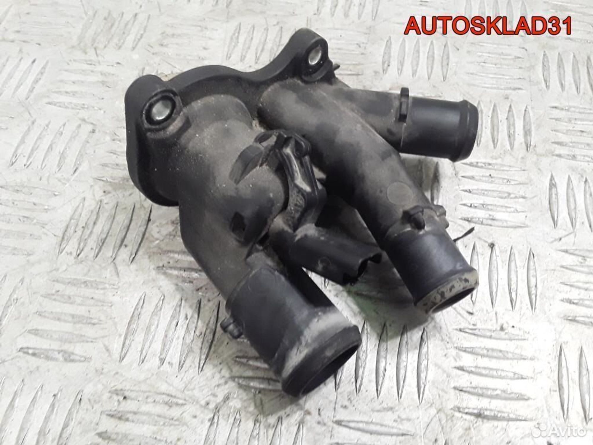 Корпус термостата Ford Focus 2 1,6 4m5g6l721gb, 1800 рублей, Дубовое