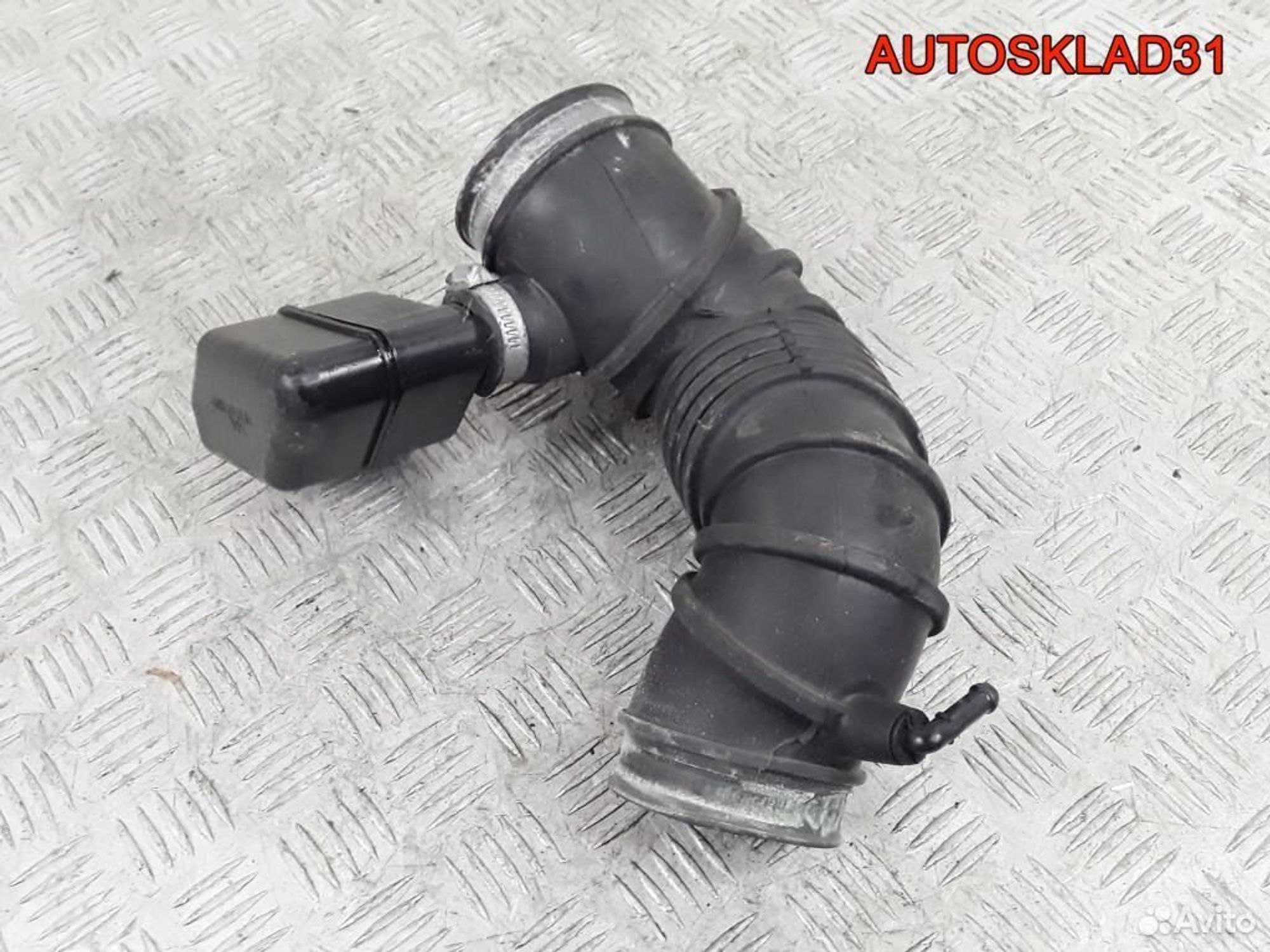 Патрубок воздушного фильтра Mitsubishi Carisma DA MR481001, 1300 рублей, Дубовое