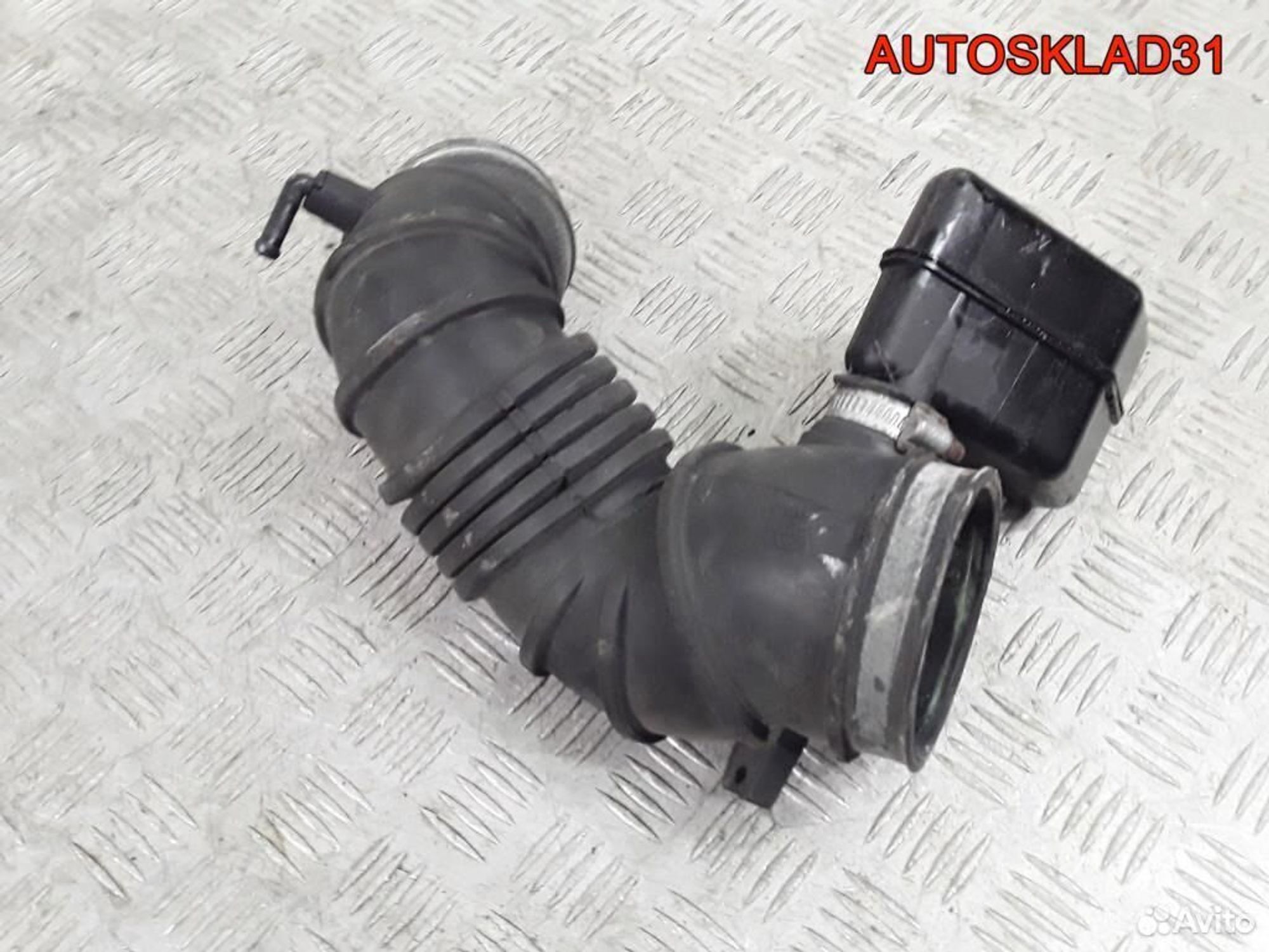 Патрубок воздушного фильтра Mitsubishi Carisma DA MR481001, 1300 рублей, Дубовое