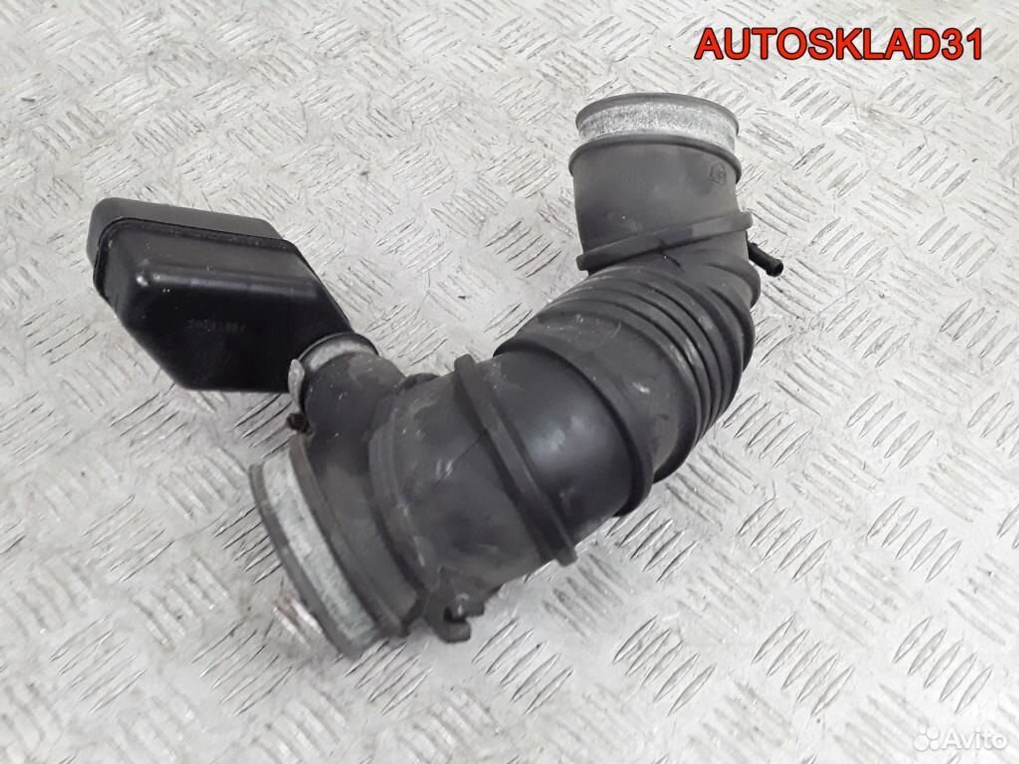 Патрубок воздушного фильтра Mitsubishi Carisma DA MR481001, 1300 рублей, Дубовое