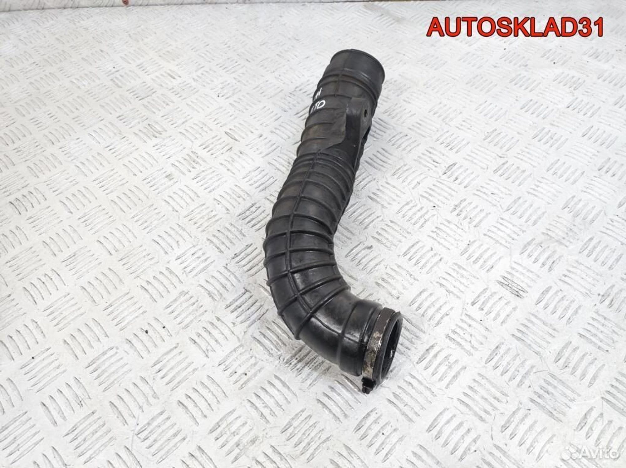 Патрубок воздушного фильтра Mercedes Vito 638, 1300 рублей, Дубовое