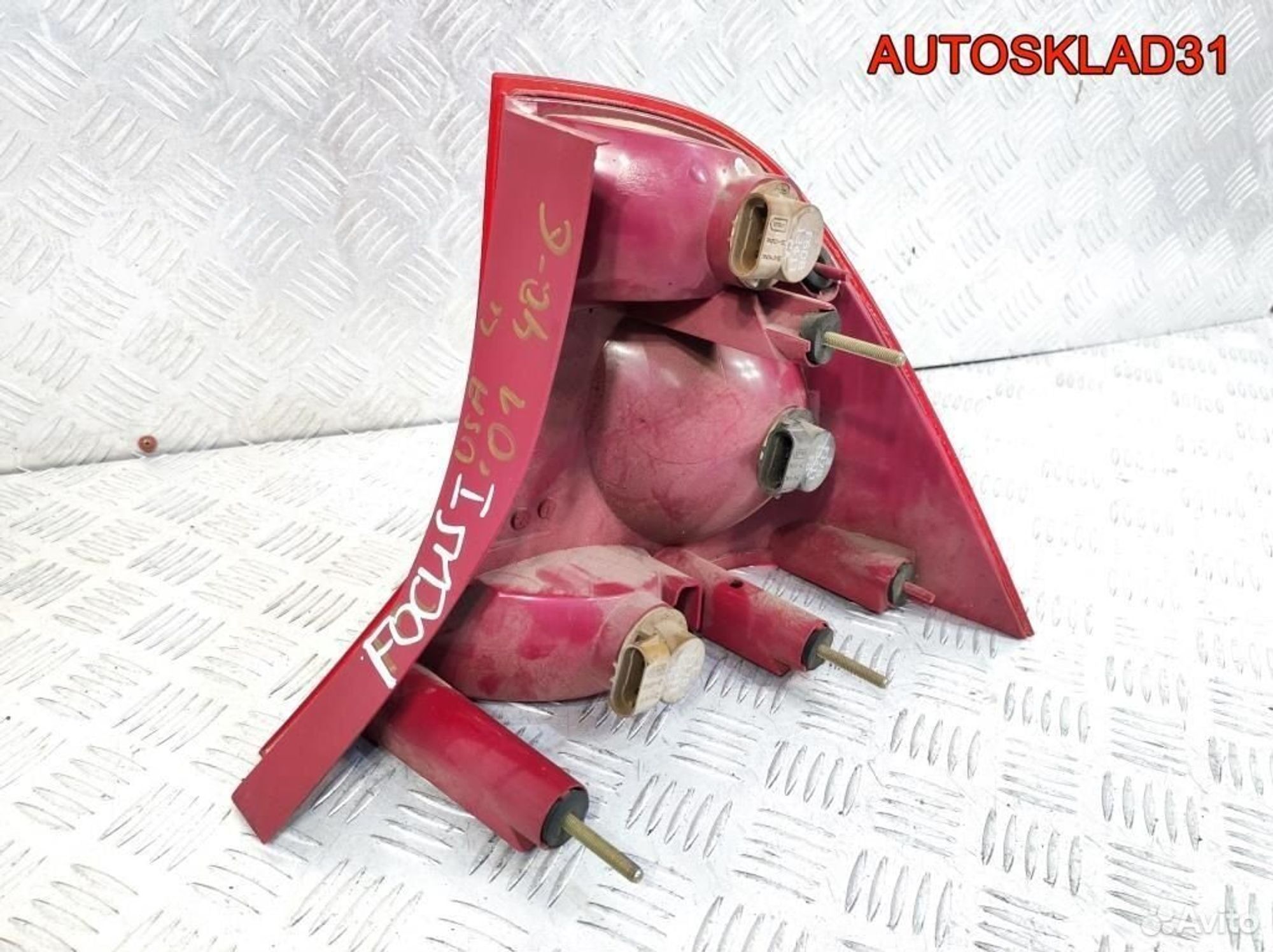 Фонарь задний левый Ford Focus 1 ys4z13405ka Седан, 3200 рублей, Дубовое