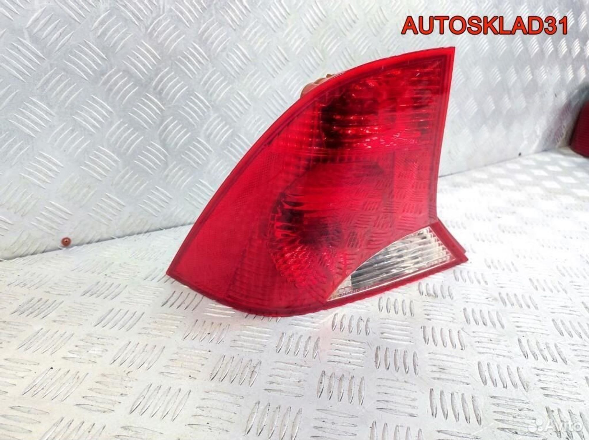 Фонарь задний левый Ford Focus 1 ys4z13405ka Седан, 3200 рублей, Дубовое