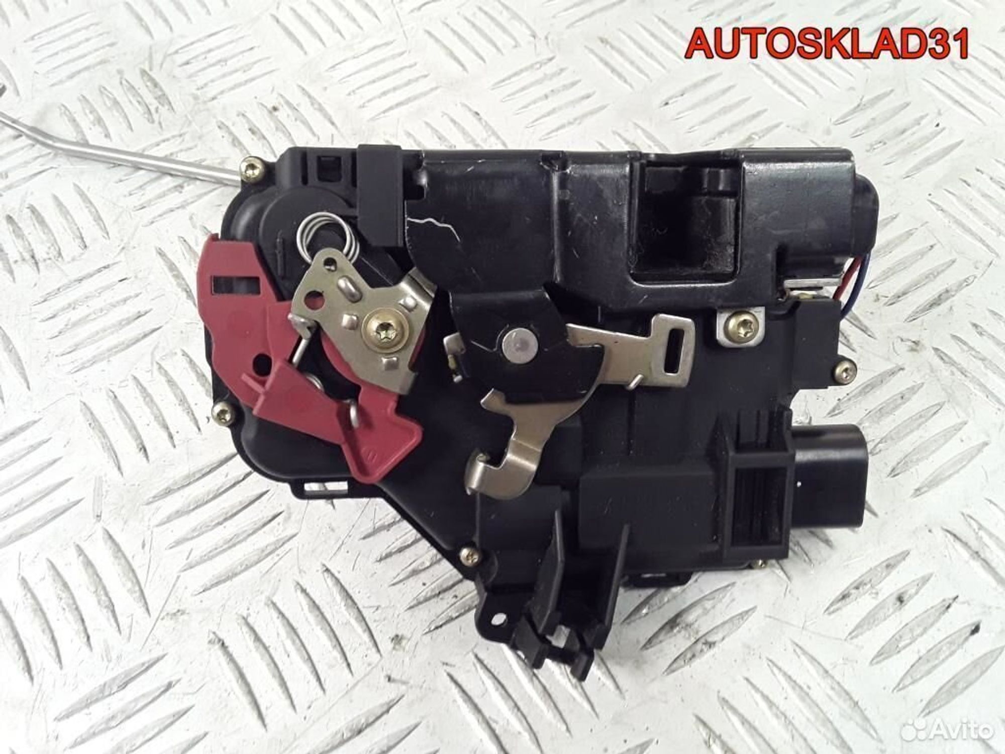 Замок двери передней правой Audi A4 B6 8E1837016C, 3600 рублей, Дубовое