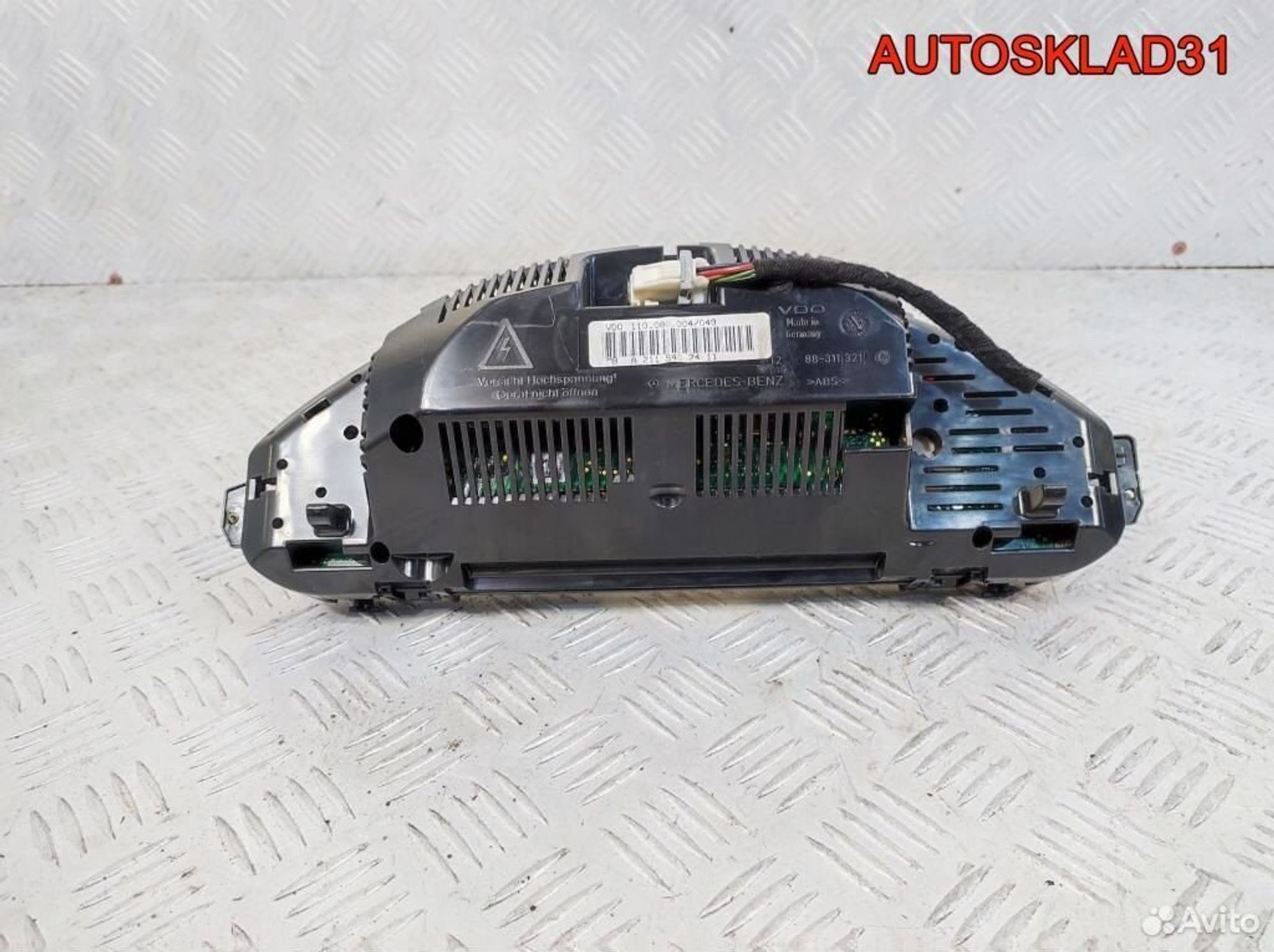 Панель приборов Mercedes Benz W211 A2115407411, 9200 рублей, Дубовое
