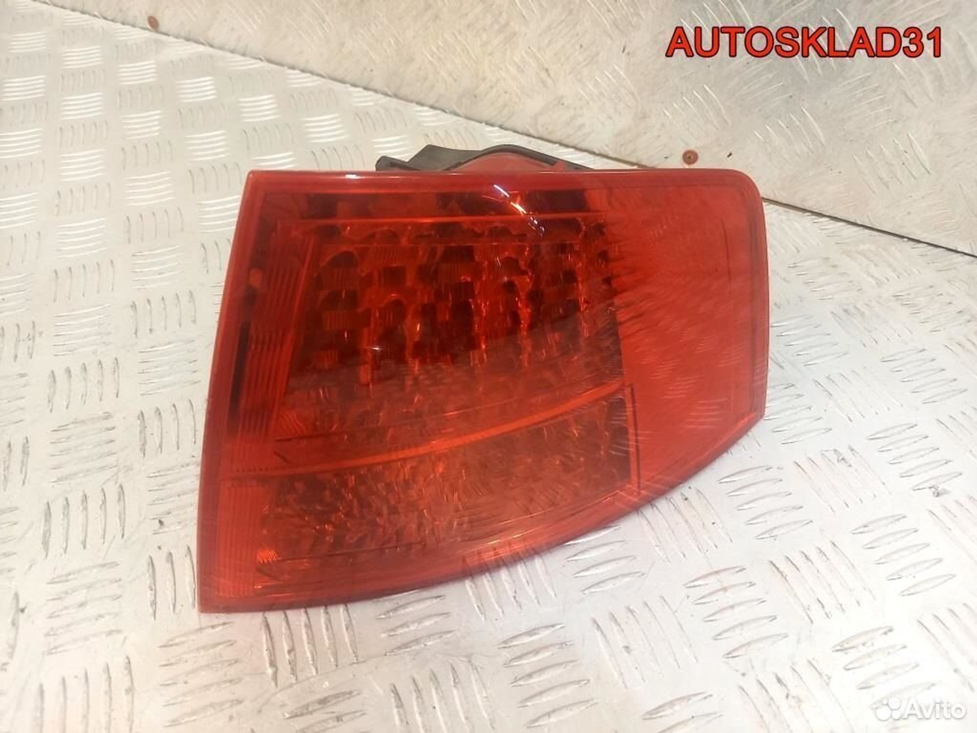 Фонарь задний наружный правый Audi A8 4E0945096C, 10200 рублей, Дубовое