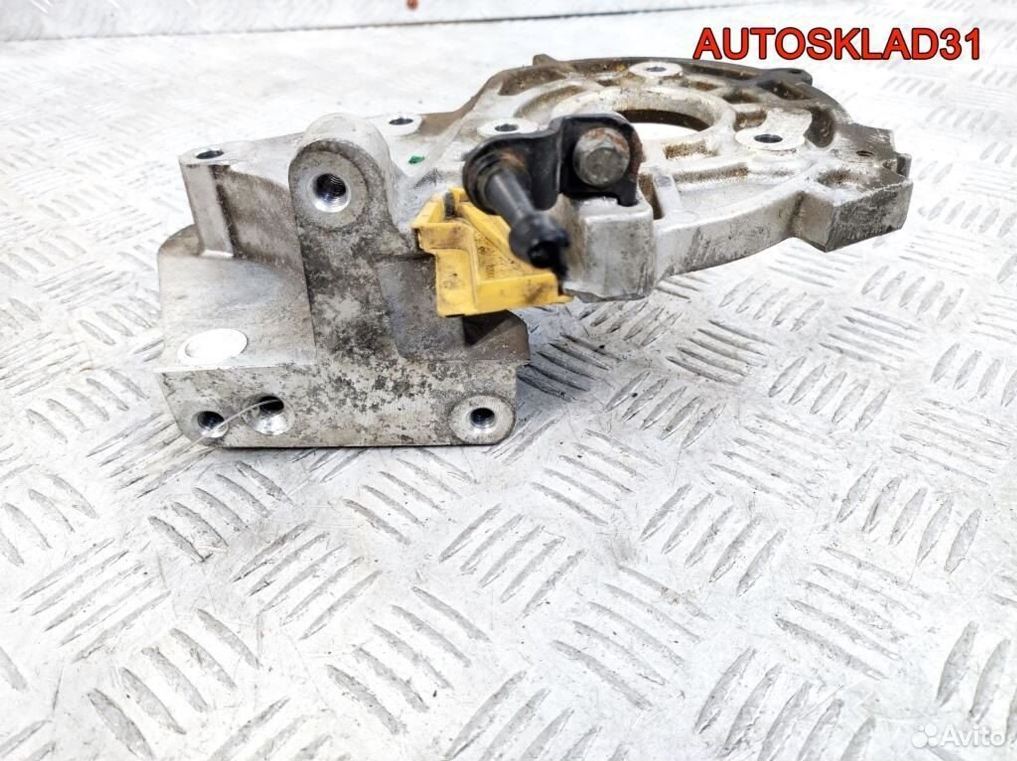 Кронштейн тнвд Renault Scenic 2 1.9 F9Q 8200240204, 2100 рублей, Дубовое