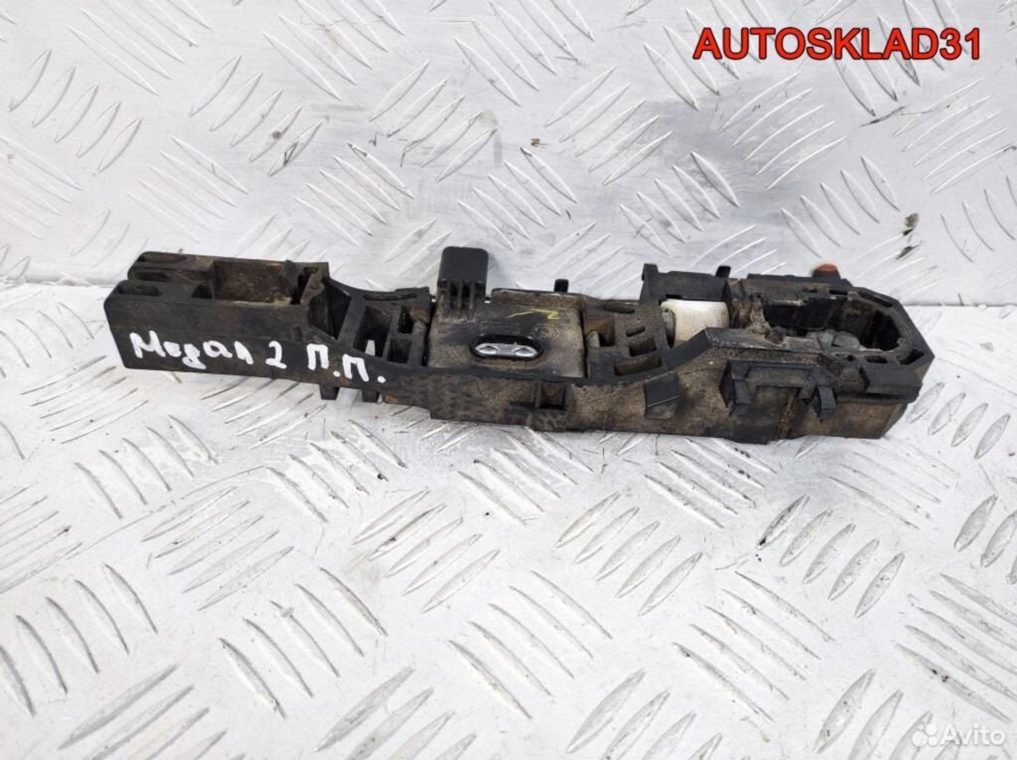 Кронштейн ручки передней правой Renault Megane 2, 1300 рублей, Дубовое