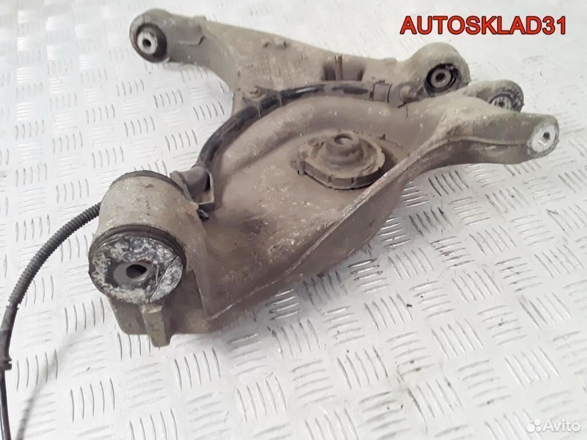 Рычаг задний нижний левый Audi A4 B6 8E0505311T, 1800 рублей, Дубовое