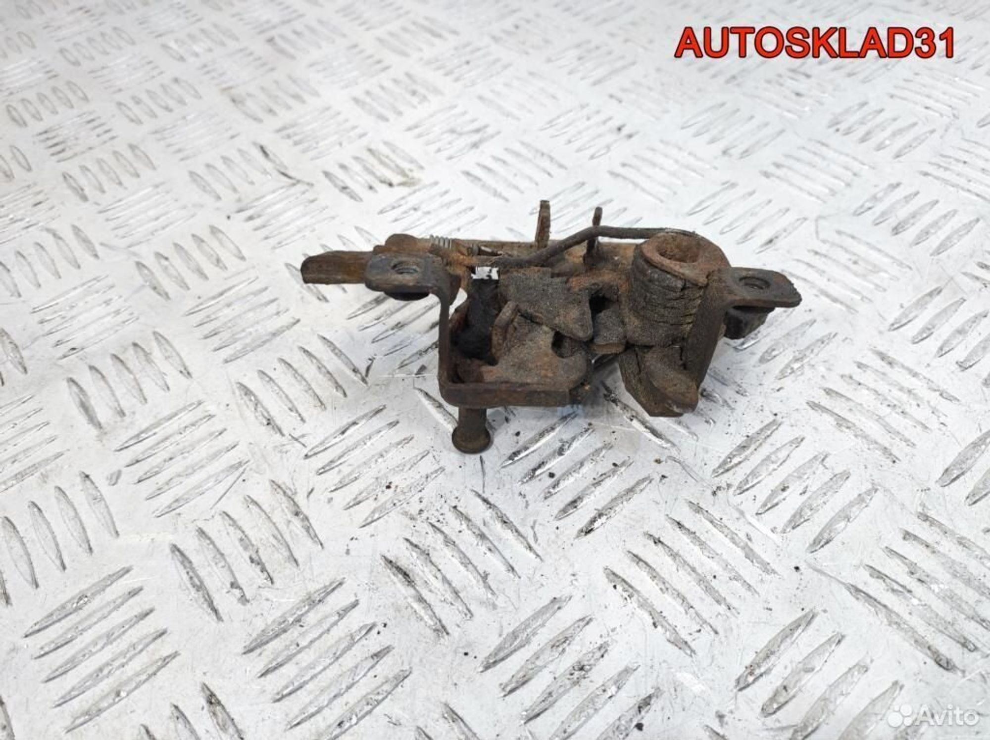 Замок капота Skoda Fabia 6Y0823509D, 1100 рублей, Дубовое
