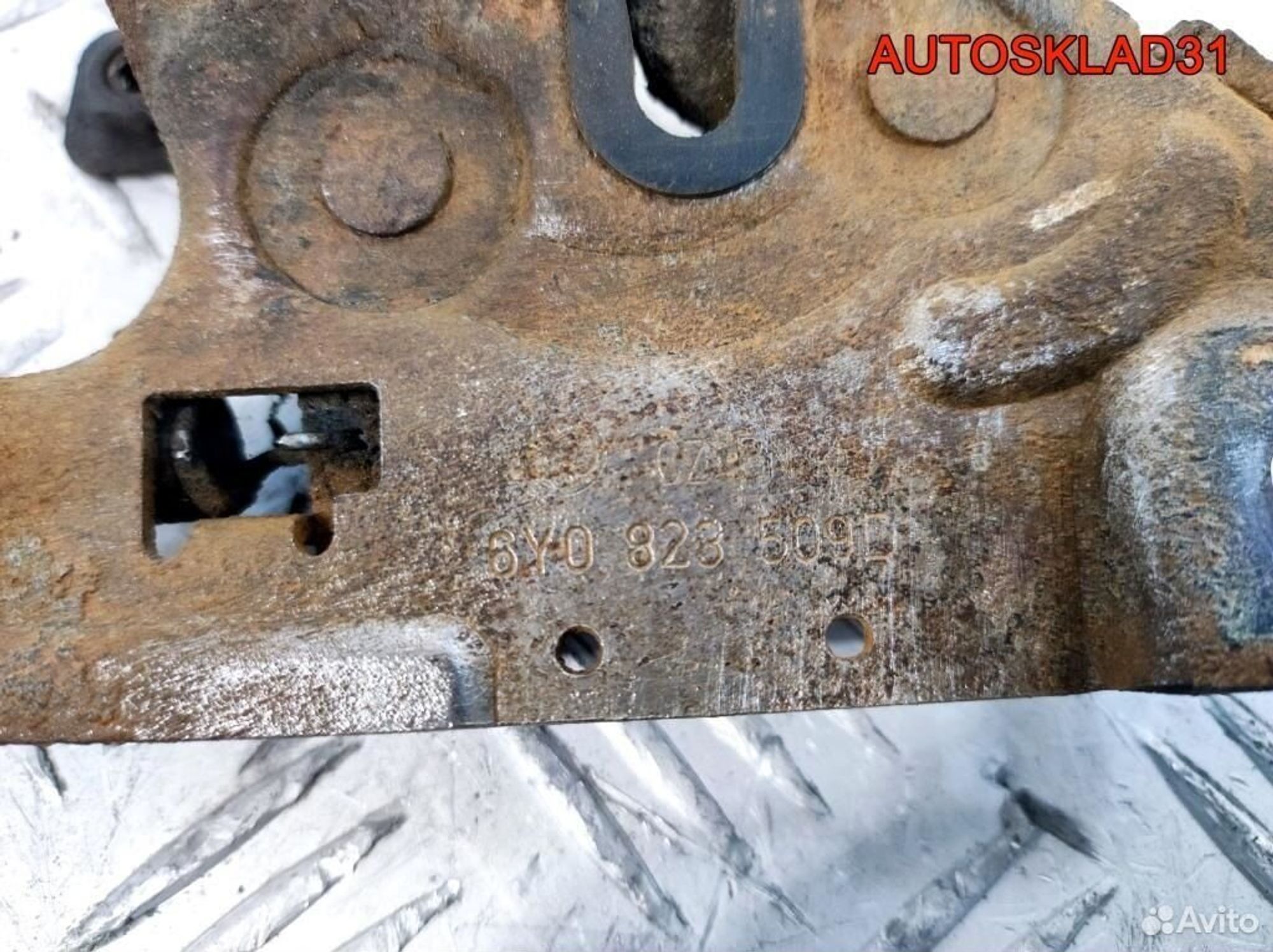 Замок капота Skoda Fabia 6Y0823509D, 1100 рублей, Дубовое