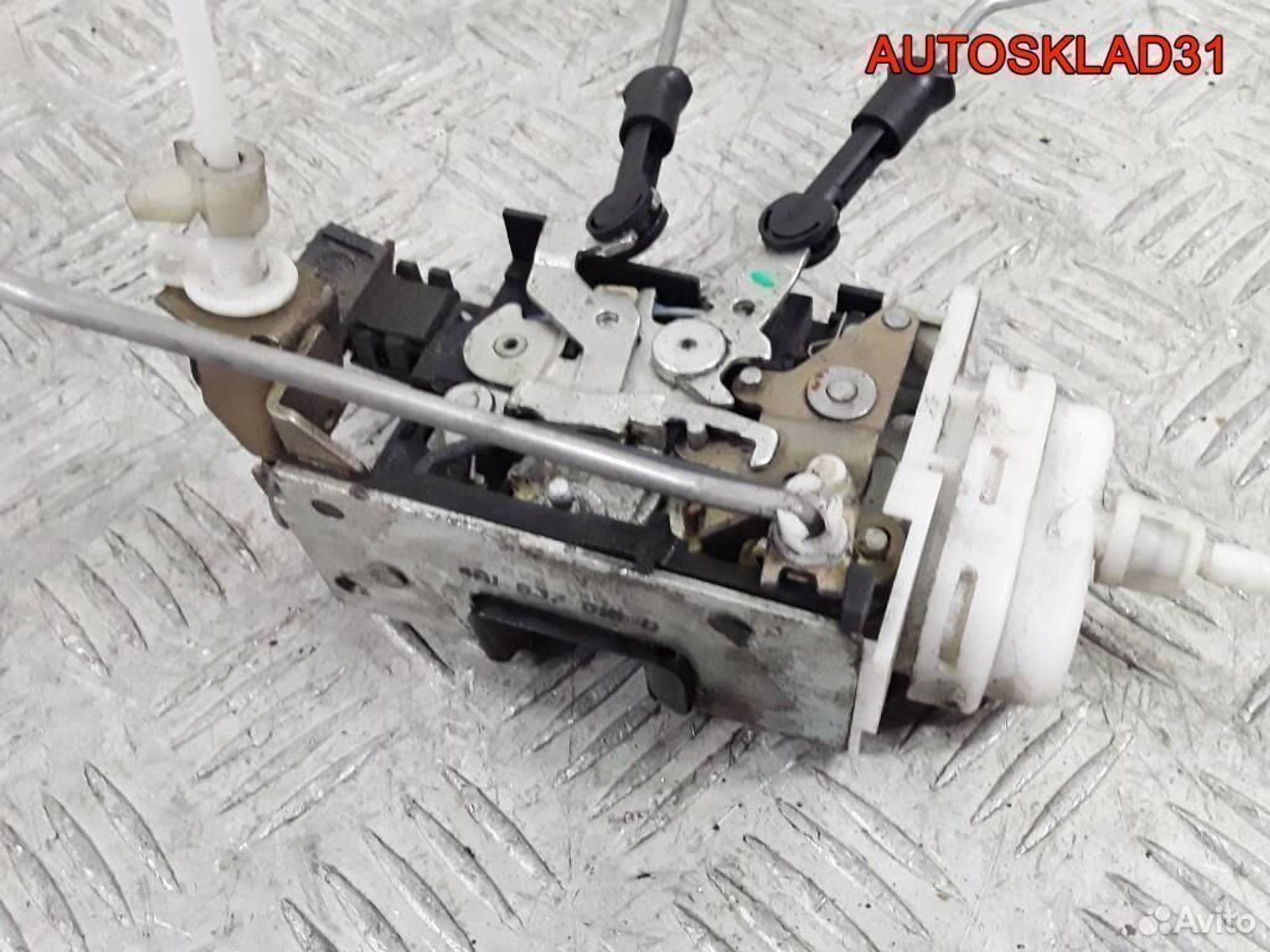 Замок двери передней правой Audi A6 C4 4A1837016D, 2100 рублей, Дубовое