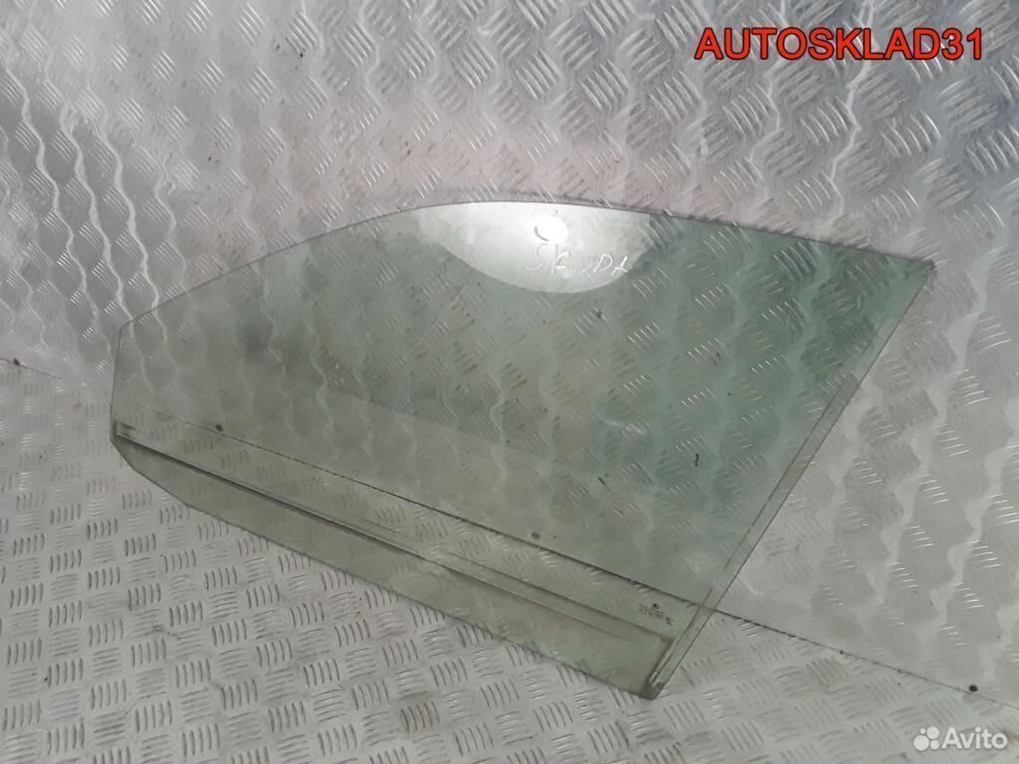 Стекло переднее левое Skoda Octavia A4 1U4845201A, 1700 рублей, Дубовое