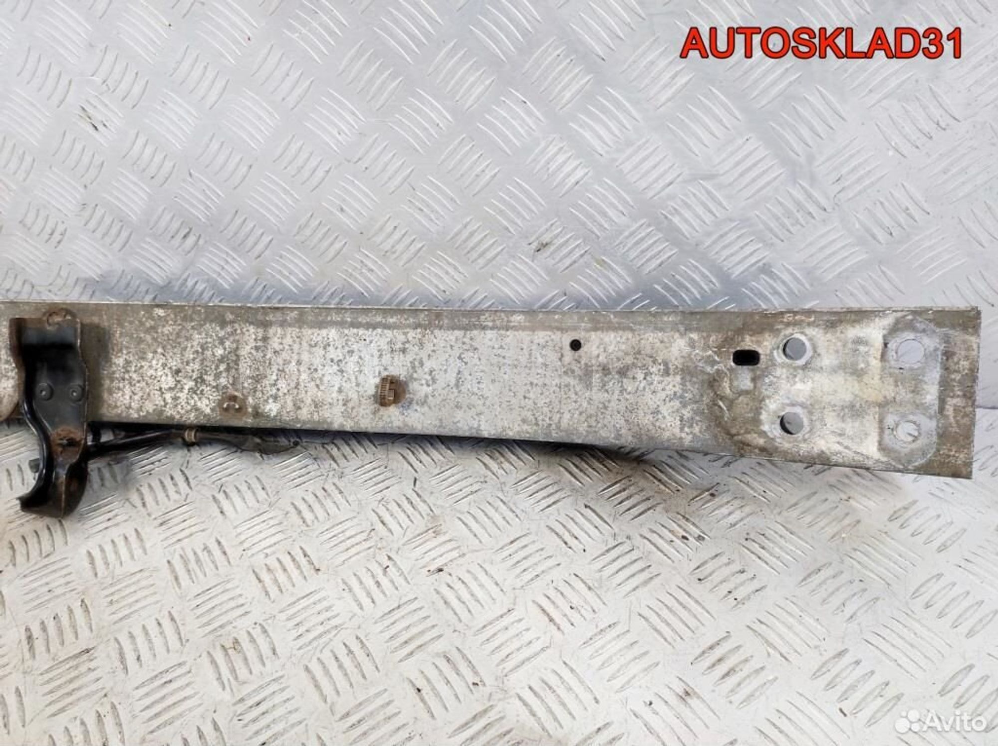 Усилитель переднего бампера Toyota CorollaVerso 2, 3300 рублей, Дубовое