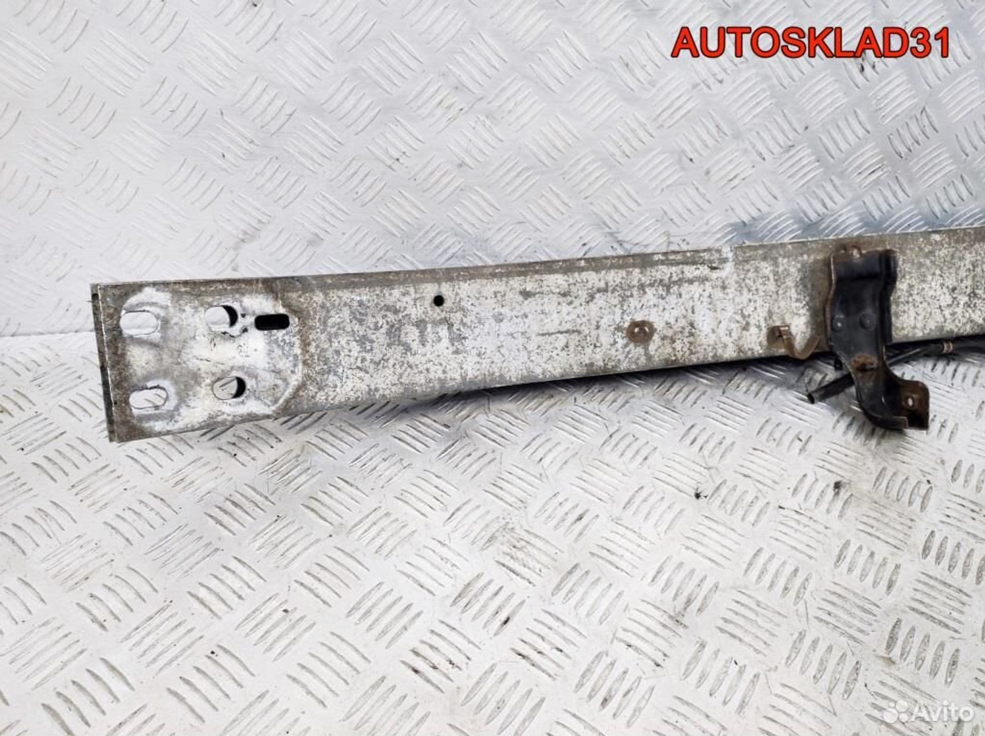 Усилитель переднего бампера Toyota CorollaVerso 2, 3300 рублей, Дубовое