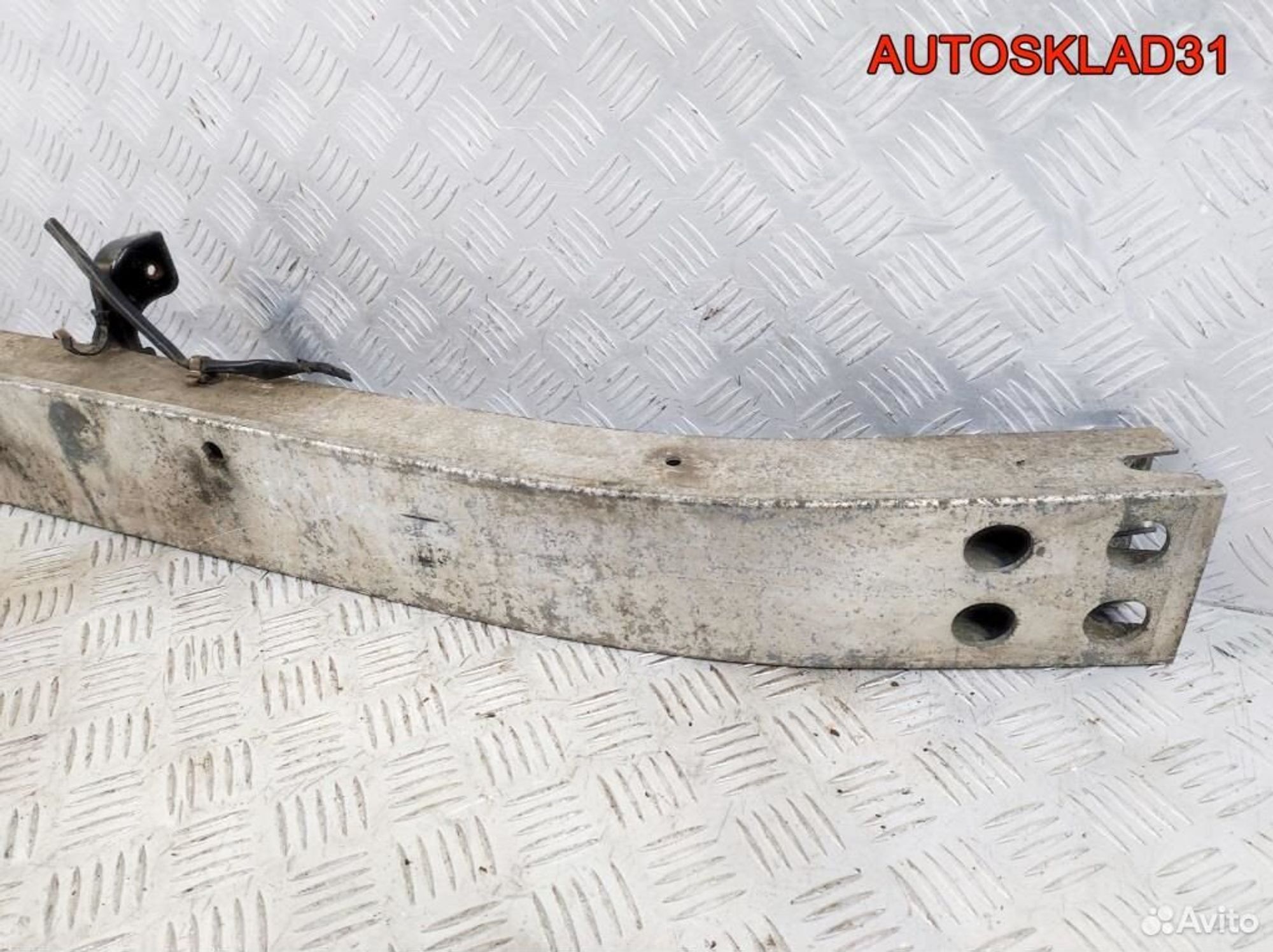 Усилитель переднего бампера Toyota CorollaVerso 2, 3300 рублей, Дубовое