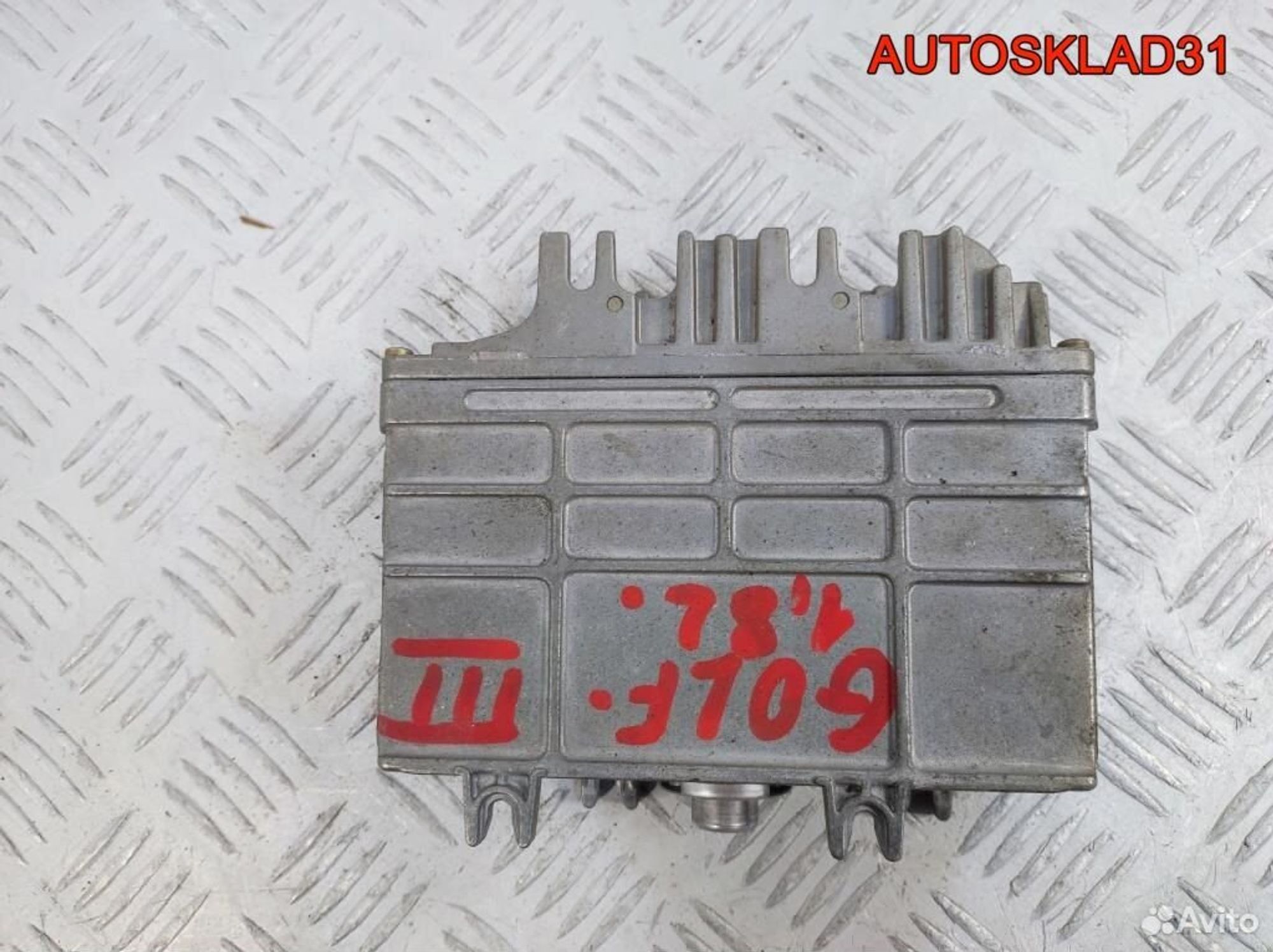 Блок эбу Vоlkswagеn Golf 3 1.8 3A0907311A Бензин, 1000 рублей, Дубовое