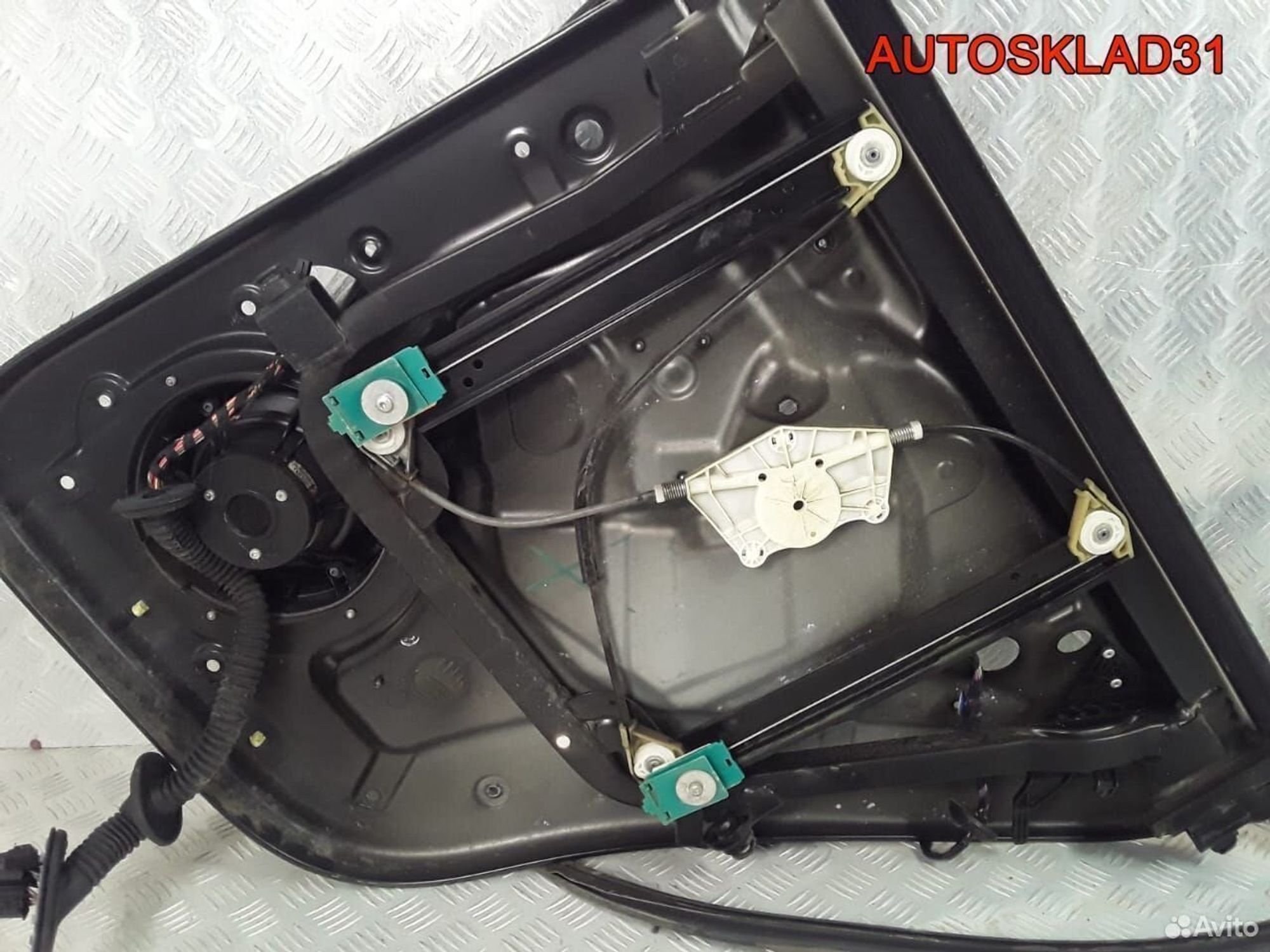 Стеклоподъемник задний левый VW Touareg 7L0839461D, 3600 рублей, Дубовое