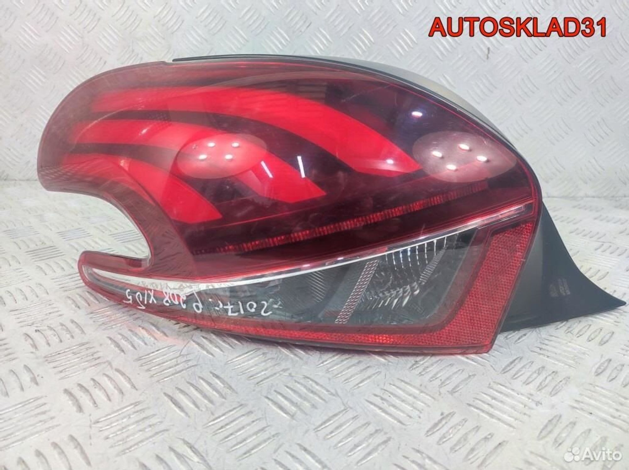 Фонарь задний левый Peugeot 208 9810343080 Рест, 8100 рублей, Дубовое