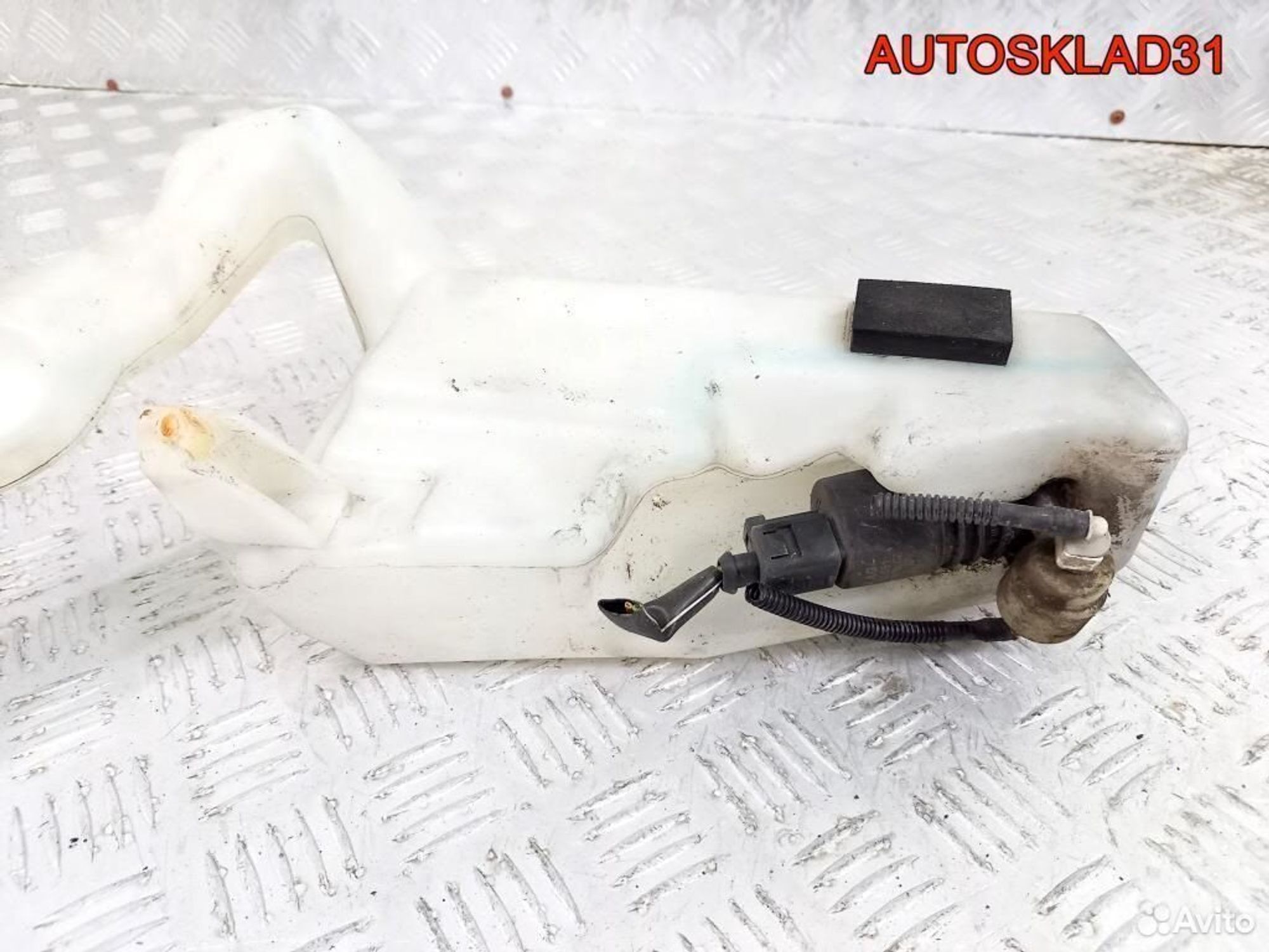 Бачок омывателя лобового стекла VW Polo 6Q0955453N, 2300 рублей, Дубовое