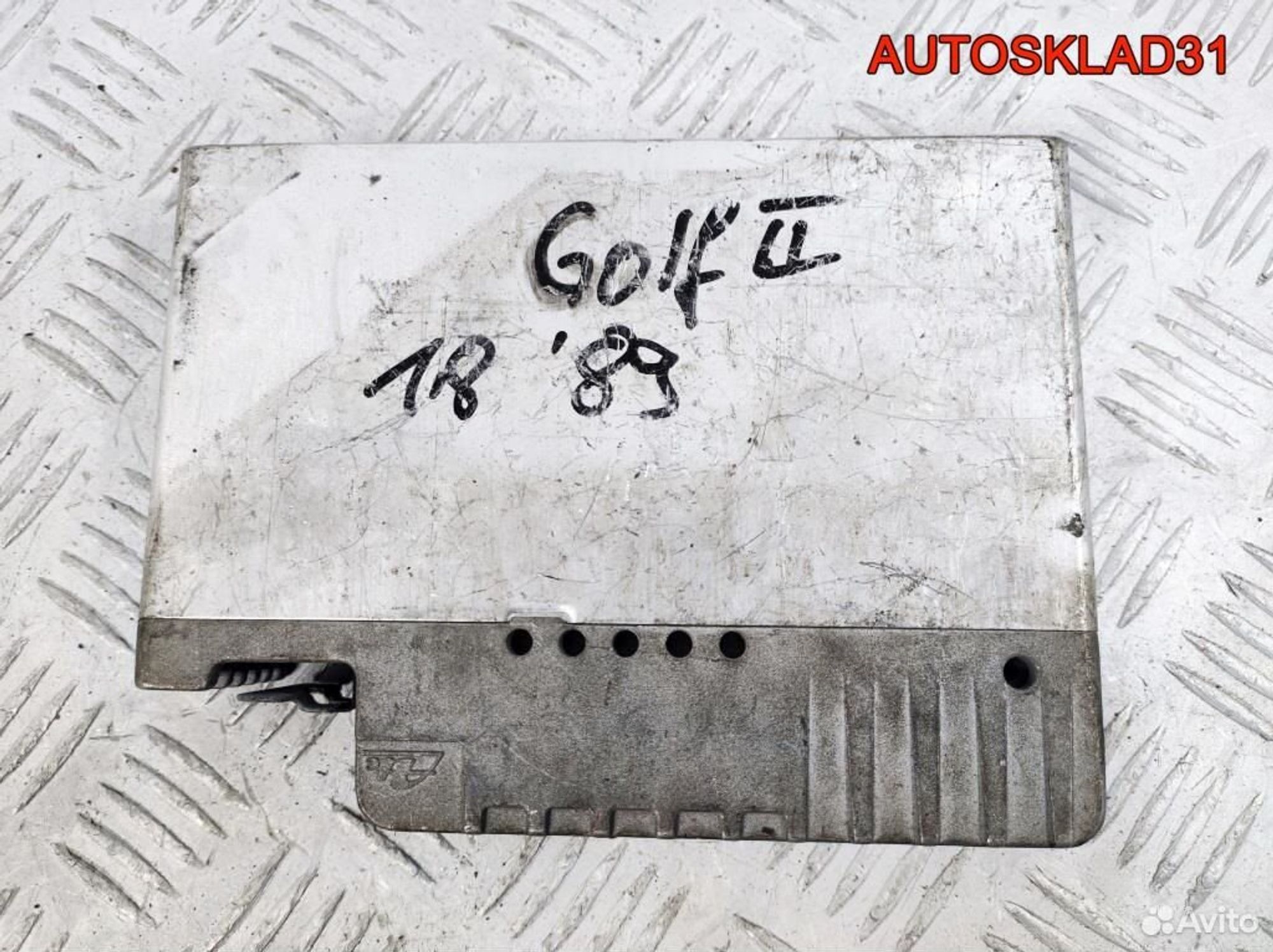 Блок ABS Volkswagen Golf 2 357907379, 900 рублей, Дубовое