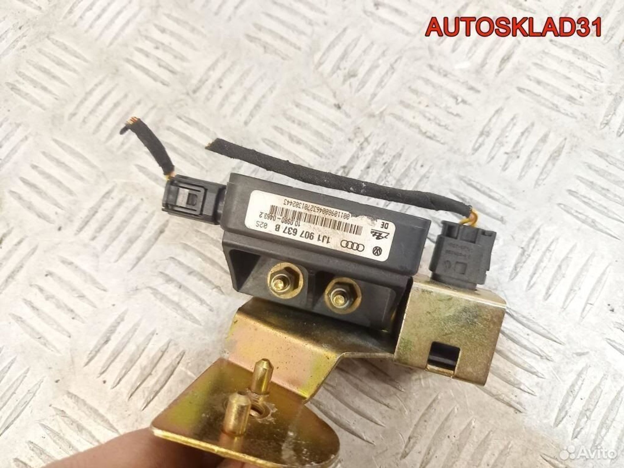 Датчик ускорения VW Golf 4 1J0907657B Бензин, 15000 рублей, Дубовое
