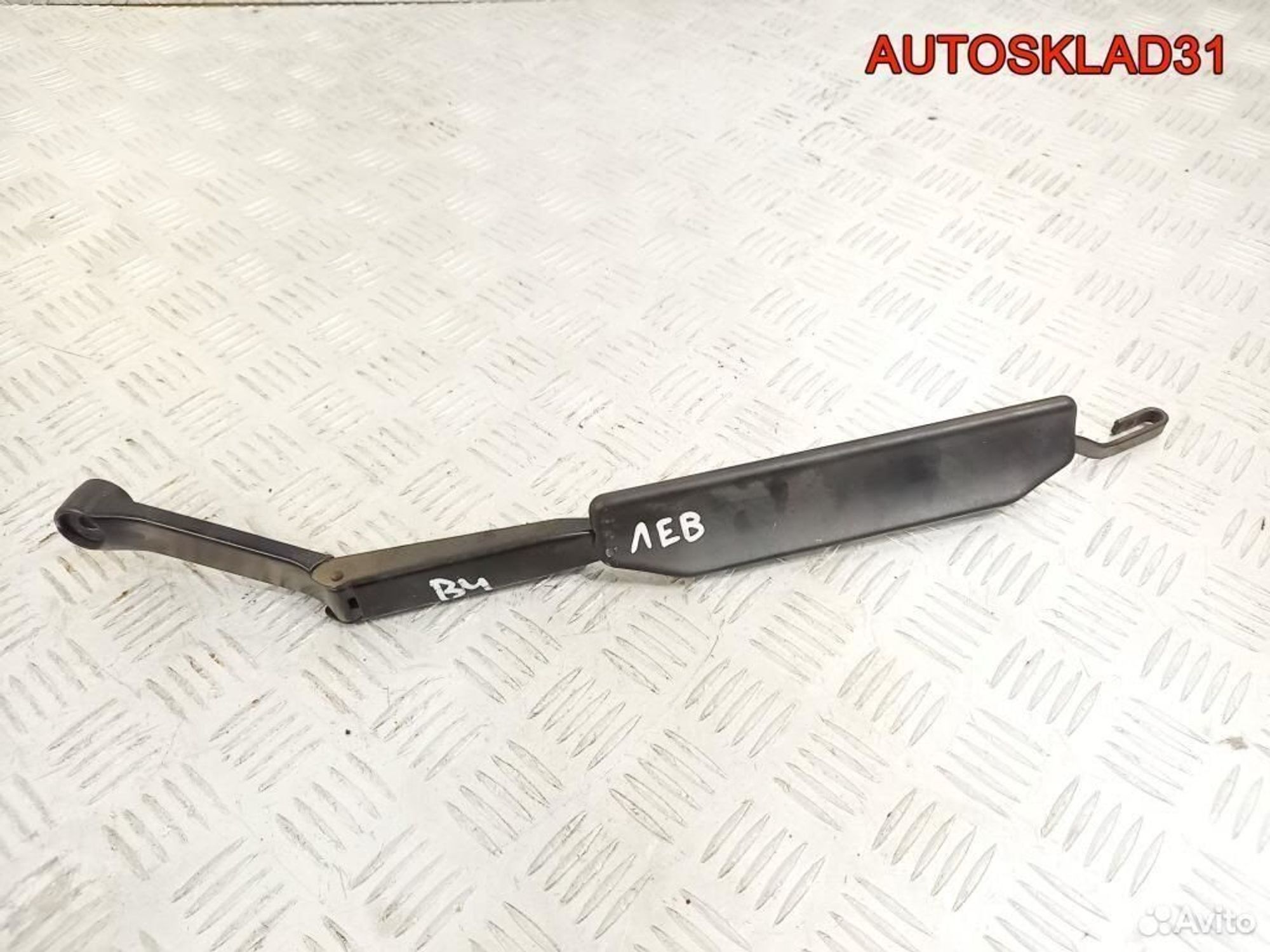 Поводок стеклоочистителя левый Audi 80 893955407E, 1300 рублей, Дубовое