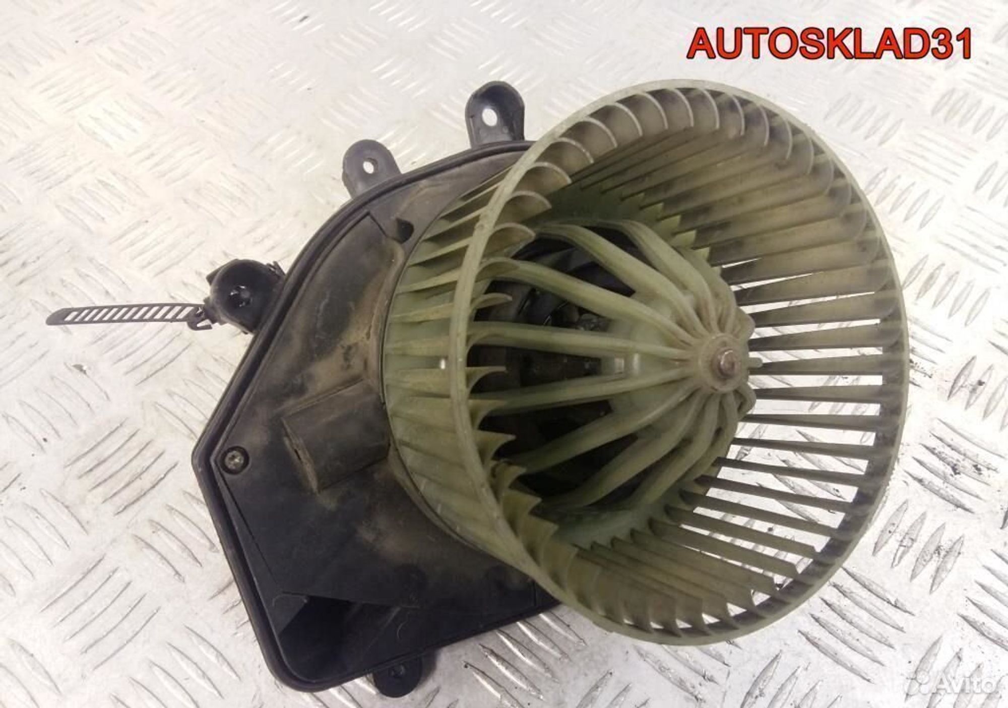 Моторчик отопителя Audi A4 B5 8D1820021, 3200 рублей, Дубовое