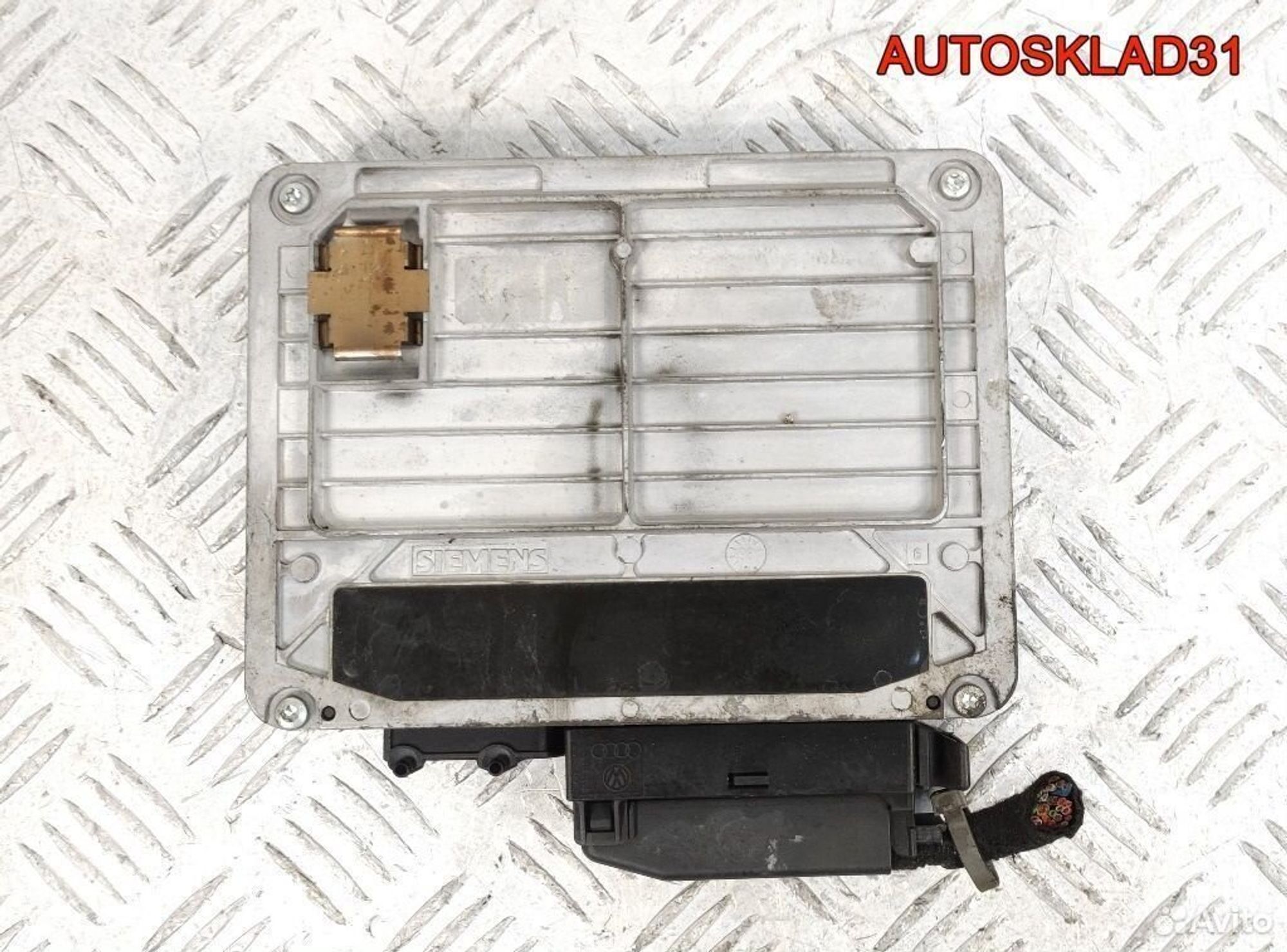 Блок эбу Audi A3 8L 1.6 AKL 06A906019BG, 5700 рублей, Дубовое