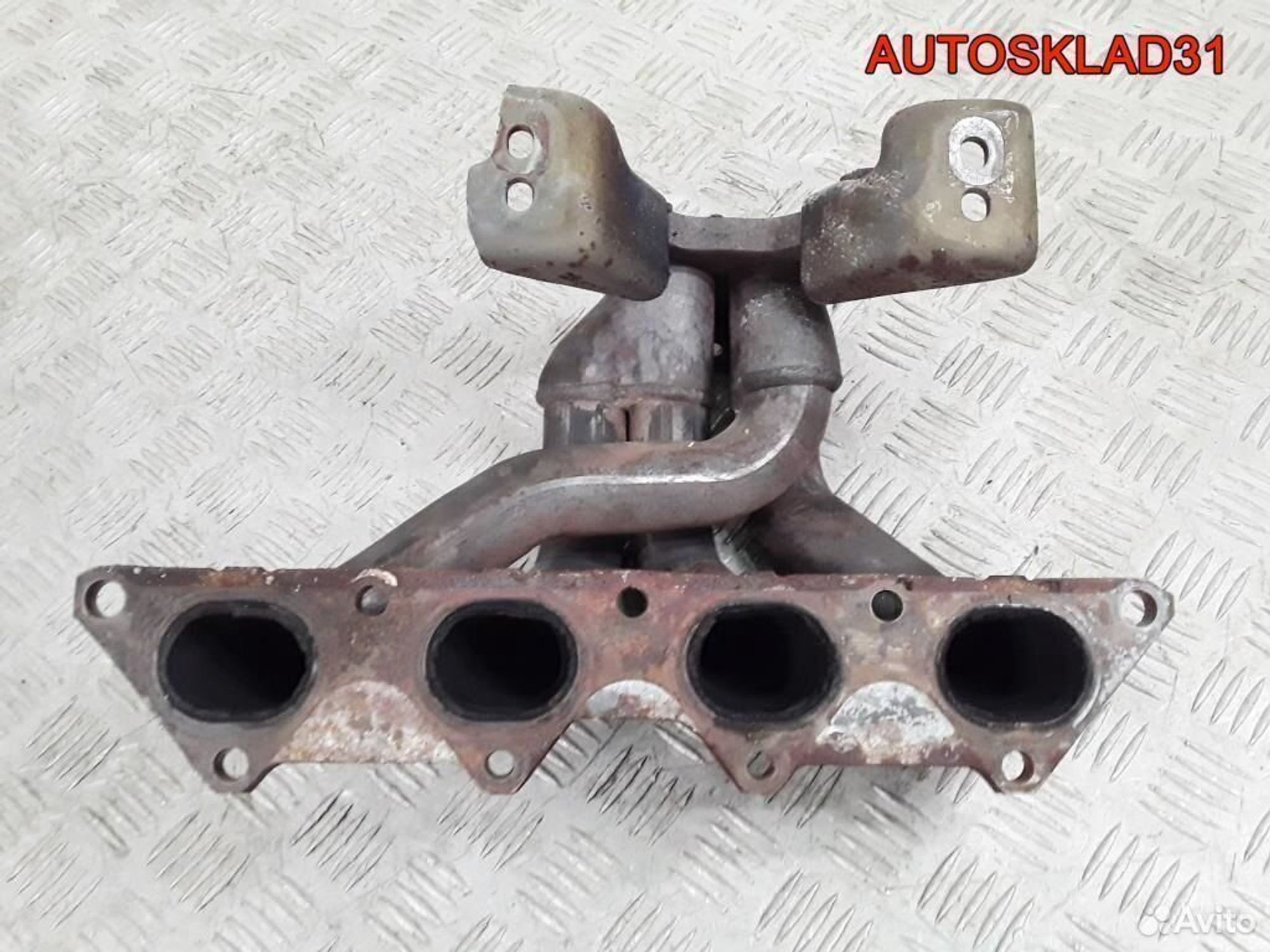 Коллектор выпускной Mitsubishi Carisma DA MR323585, 900 рублей, Дубовое