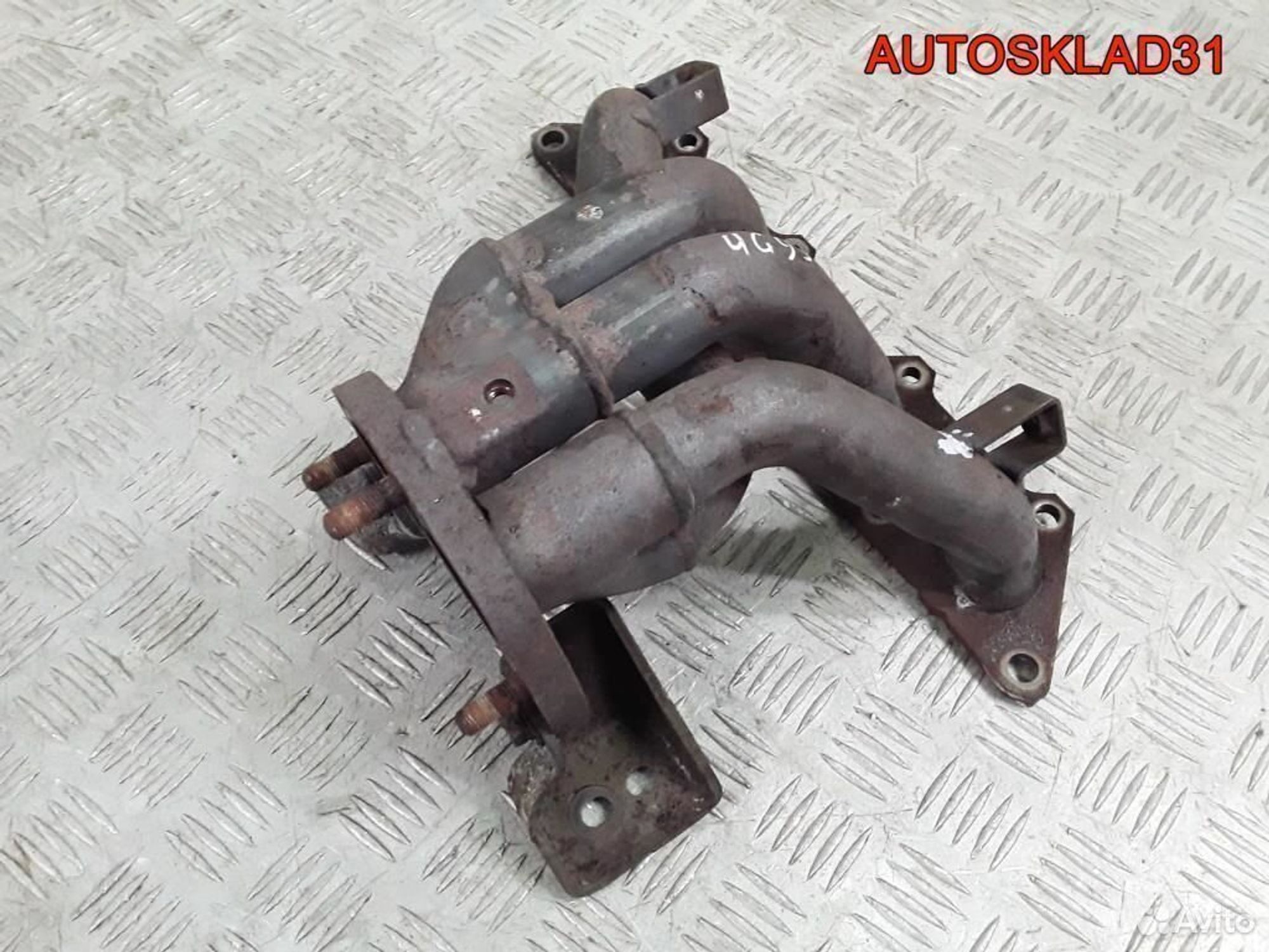 Коллектор выпускной Mitsubishi Carisma DA MR323585, 900 рублей, Дубовое