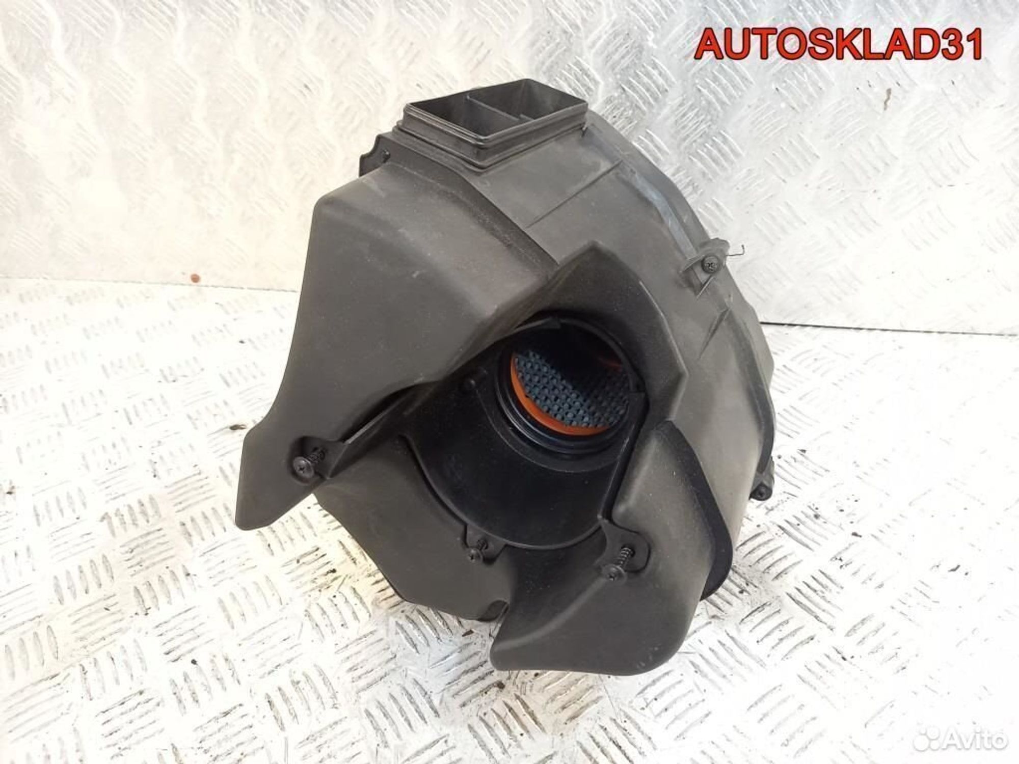 Корпус воздушного фильтра Audi A8 4E 07C133836F, 4100 рублей, Дубовое