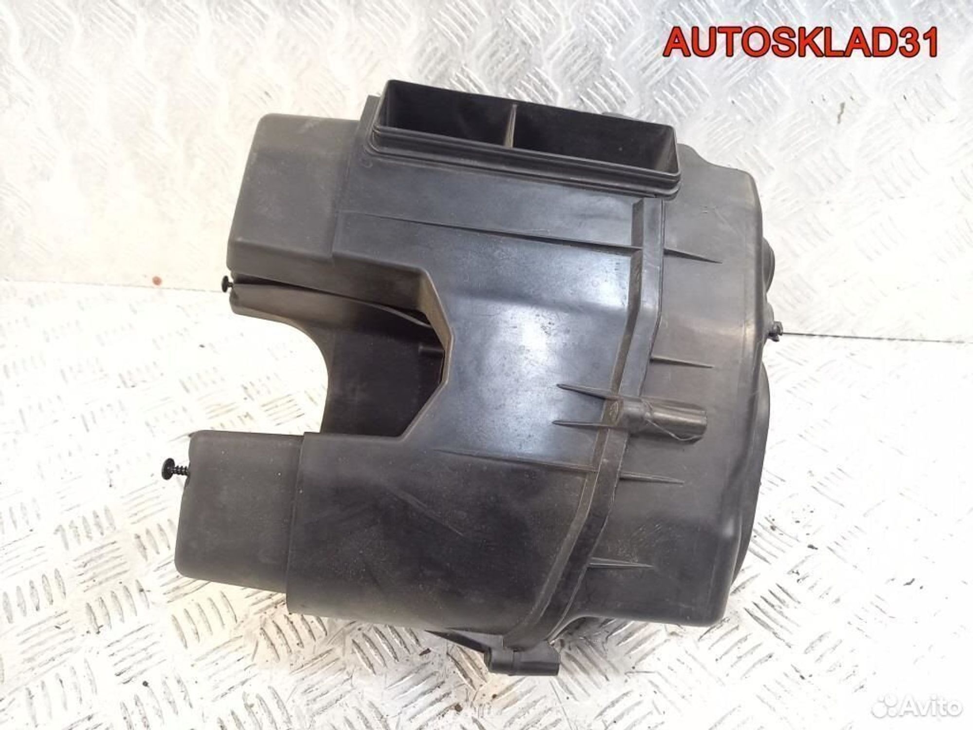 Корпус воздушного фильтра Audi A8 4E 07C133836F, 4100 рублей, Дубовое
