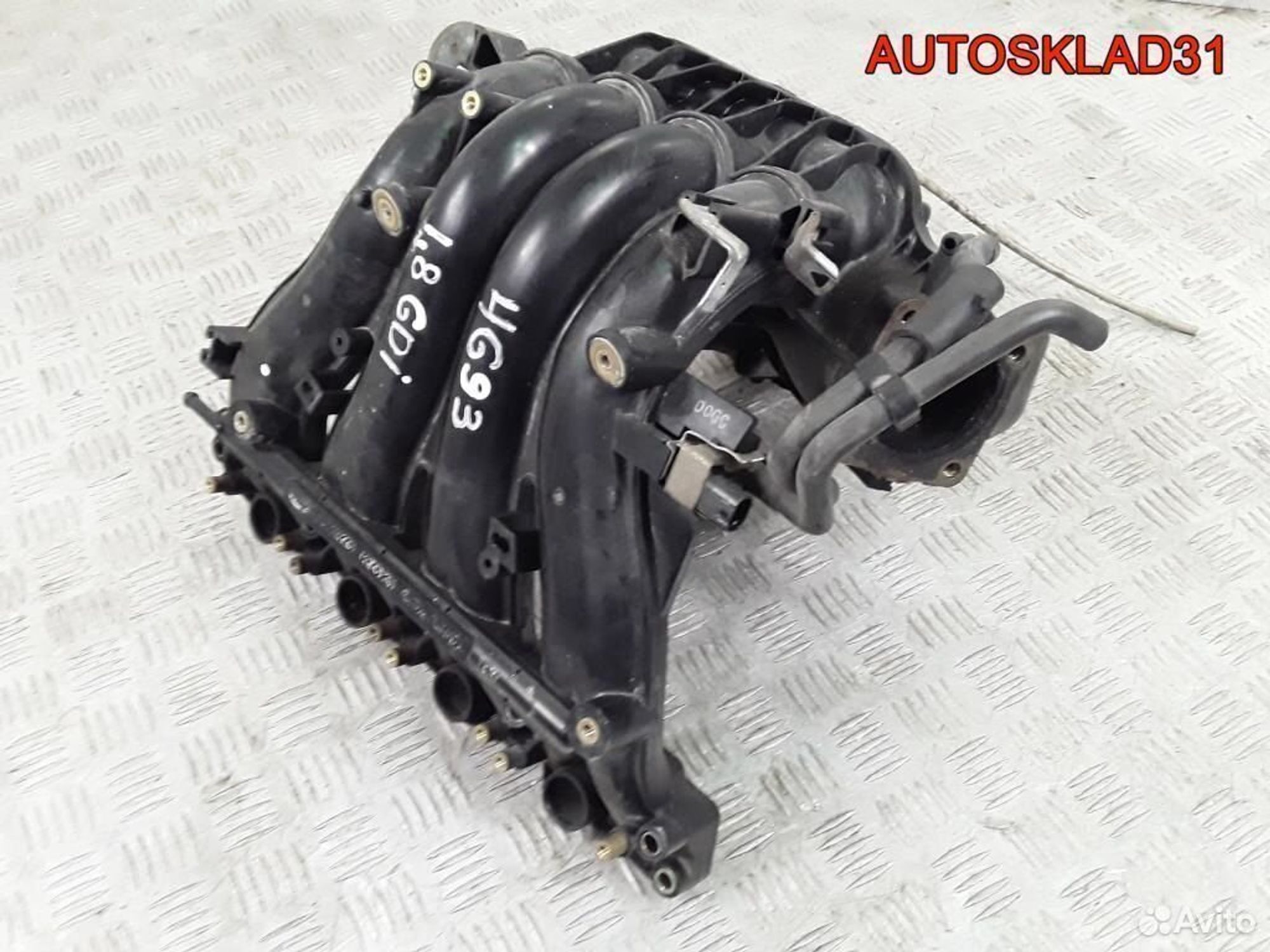 Коллектор впускной Mitsubishi Carisma DA 1,8 4G93 MR560038, 1300 рублей, Дубовое